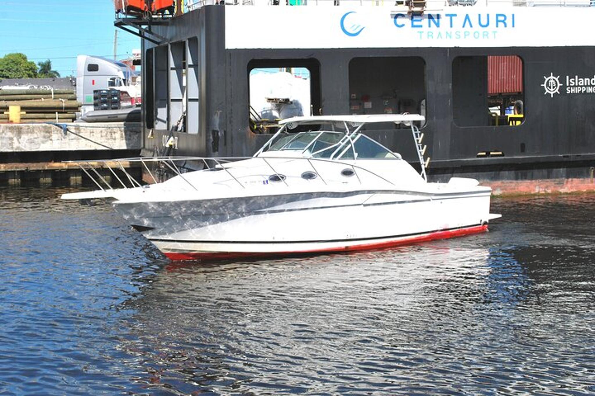 Miami Express Cruiser Yacht Tour 2 hr - Image 4