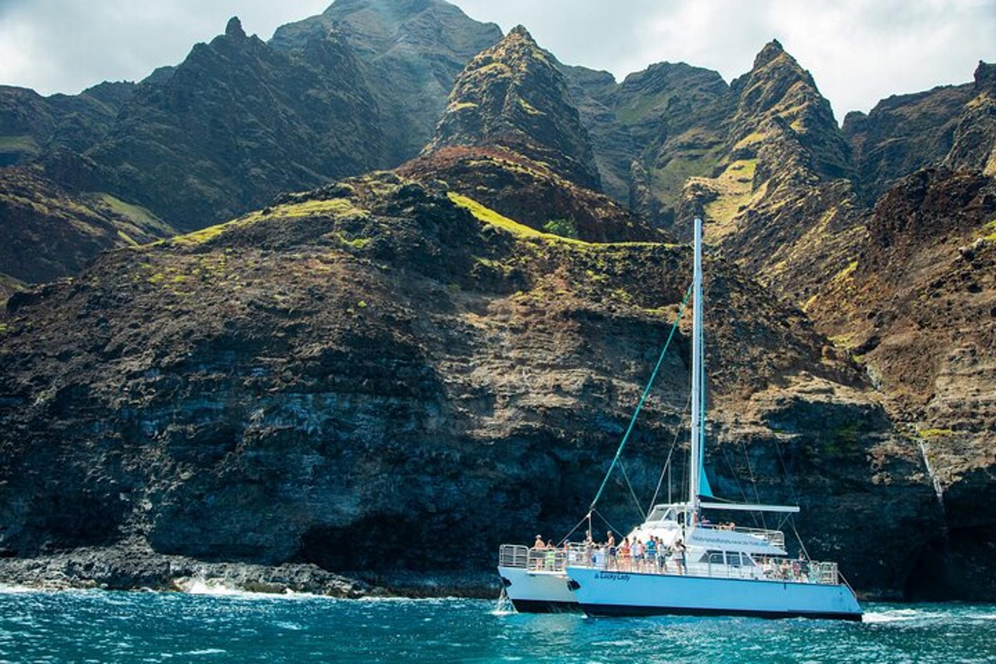 Kauai Na Pali Coast Snorkel Tour Aboard Lucky Lady - Image 6