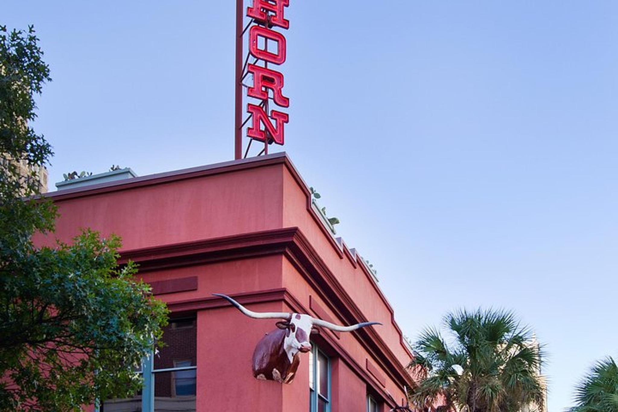 San Antonio Saloon & Museum Admission - Image 3