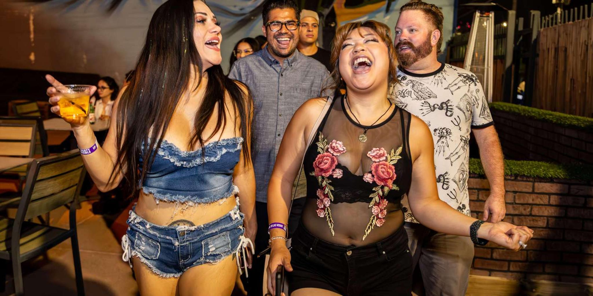 Las Vegas Arts District Speakeasy Bar Crawl - Image 6