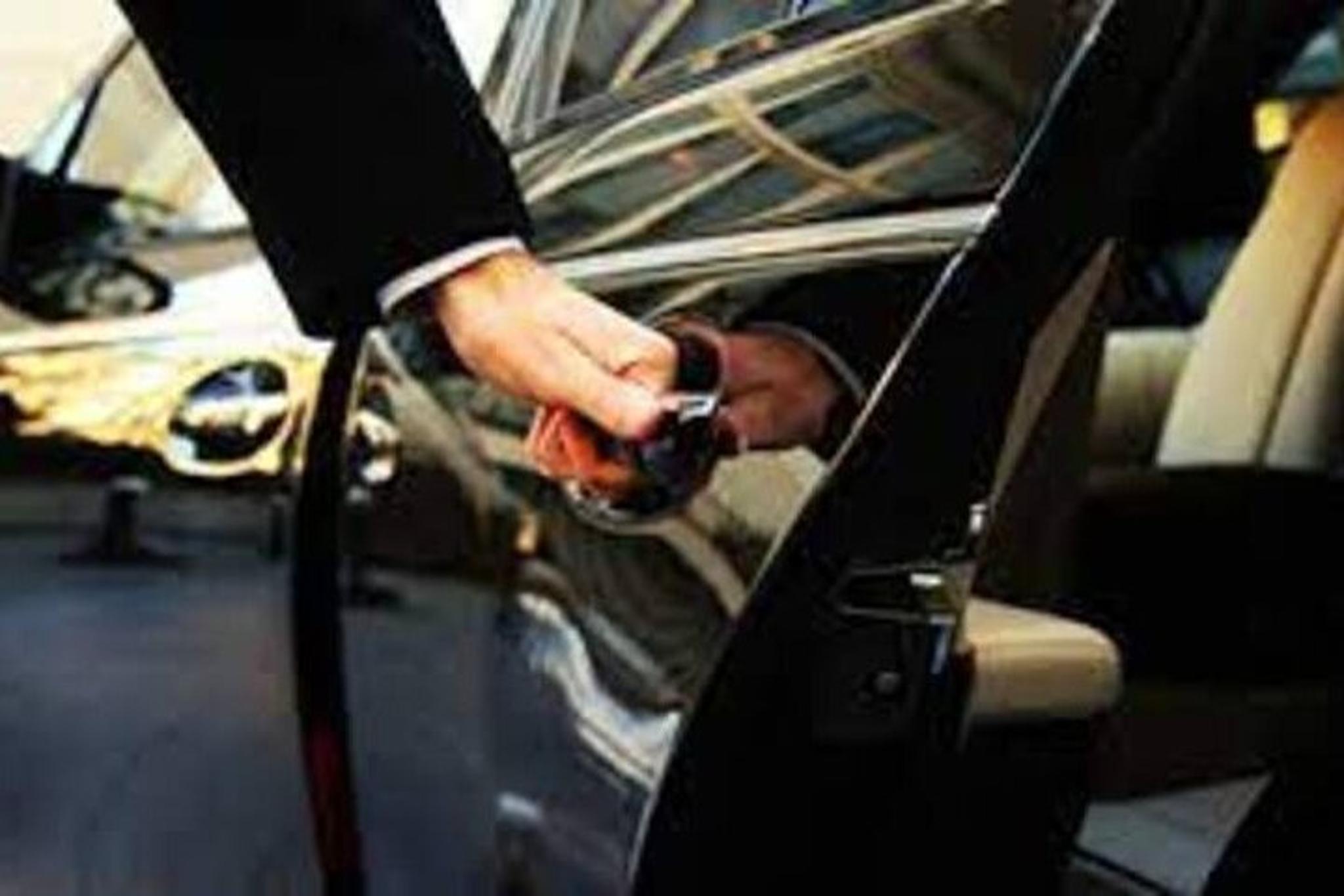 Medellin Airport Private Transportation - Image 3