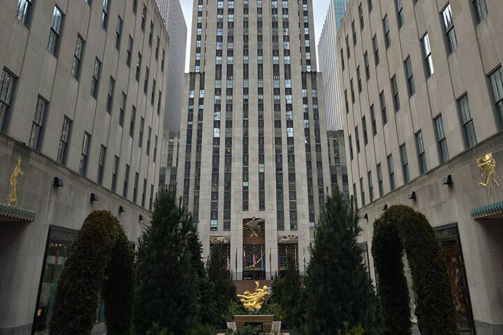New York Smurfs Filming Locations Tour - Image 6