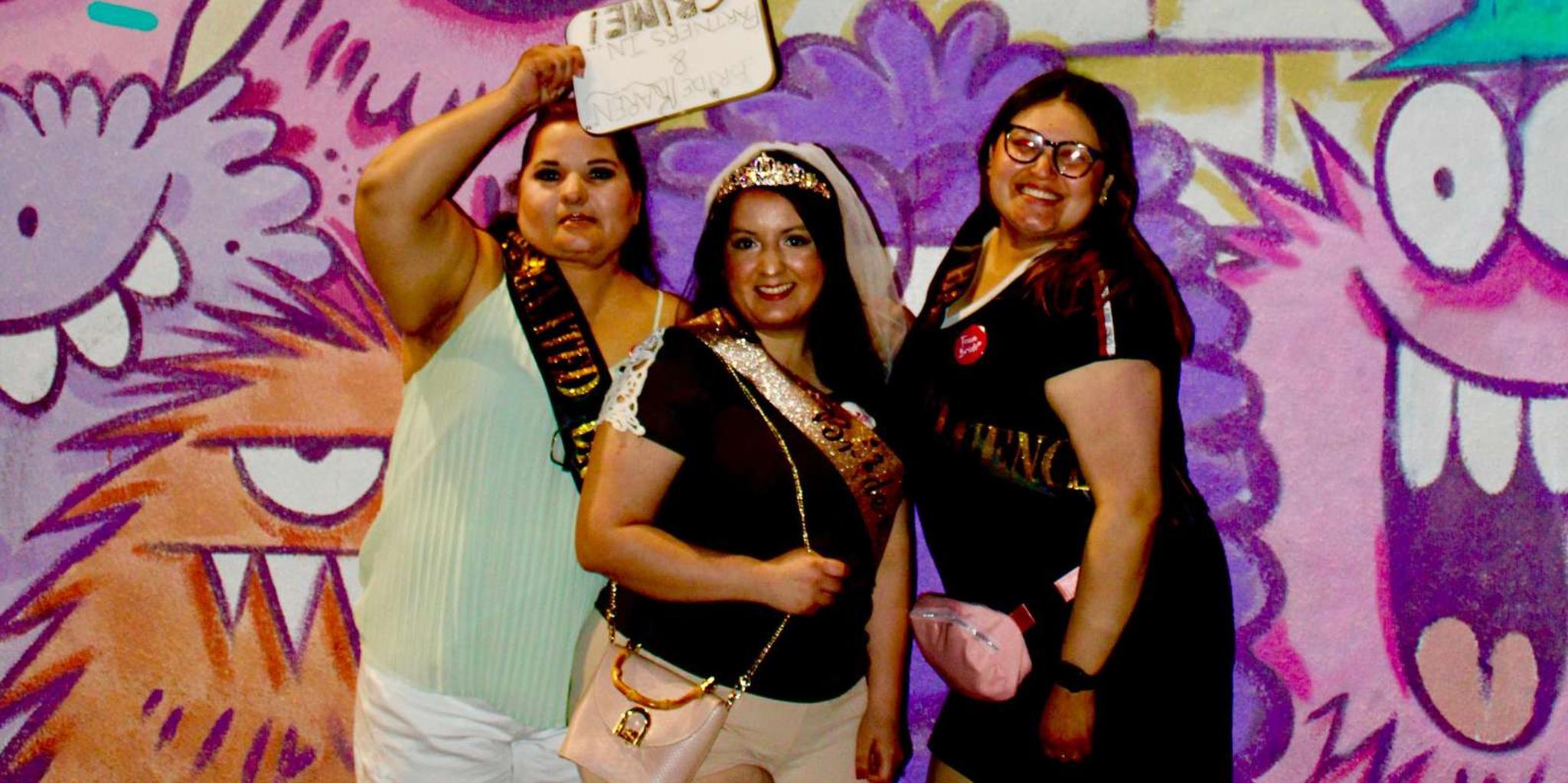 Las Vegas Fremont Bar Experience with Cocktails - Image 4