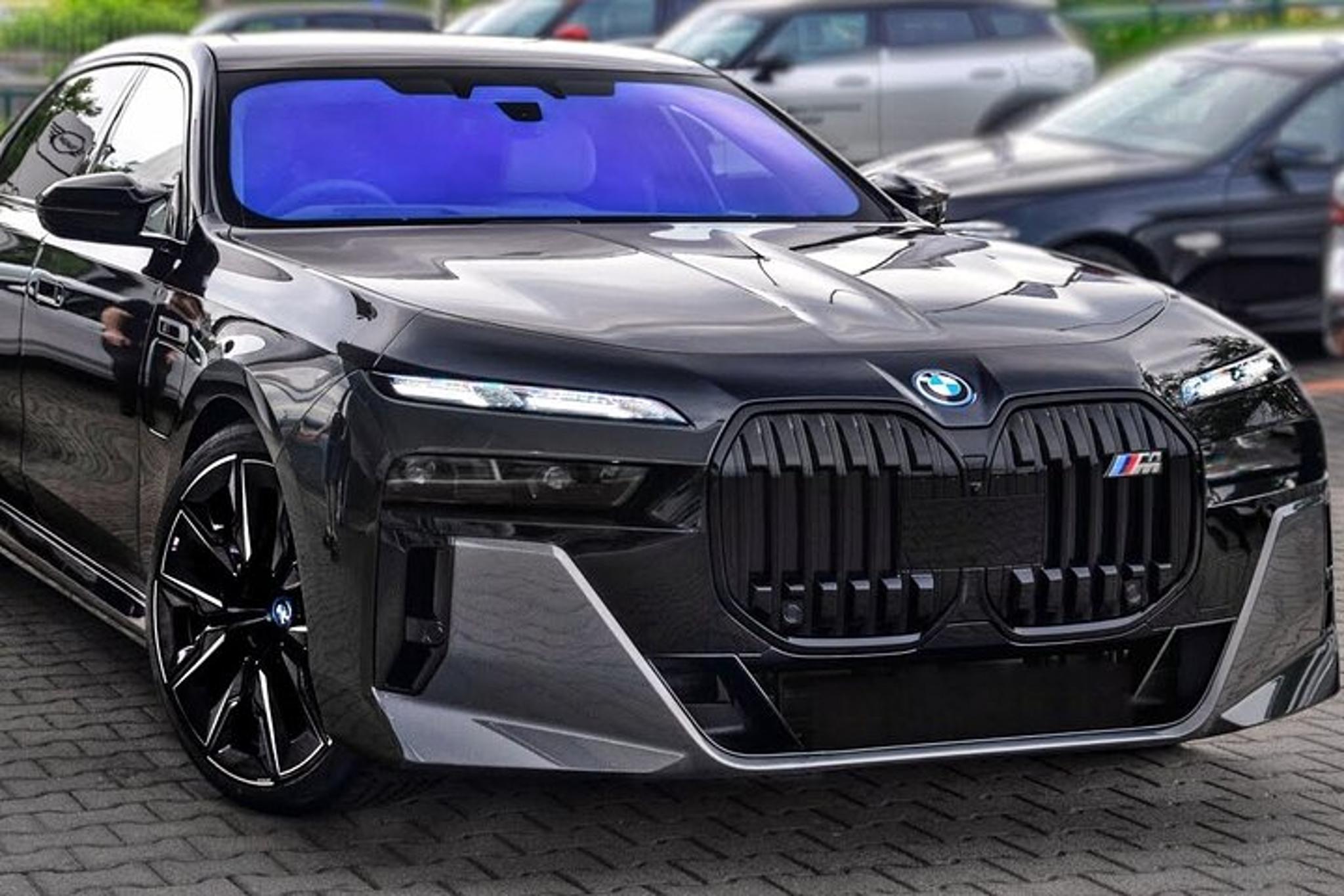 New York Private Sedan Transfer to Newark Airport - Image 6