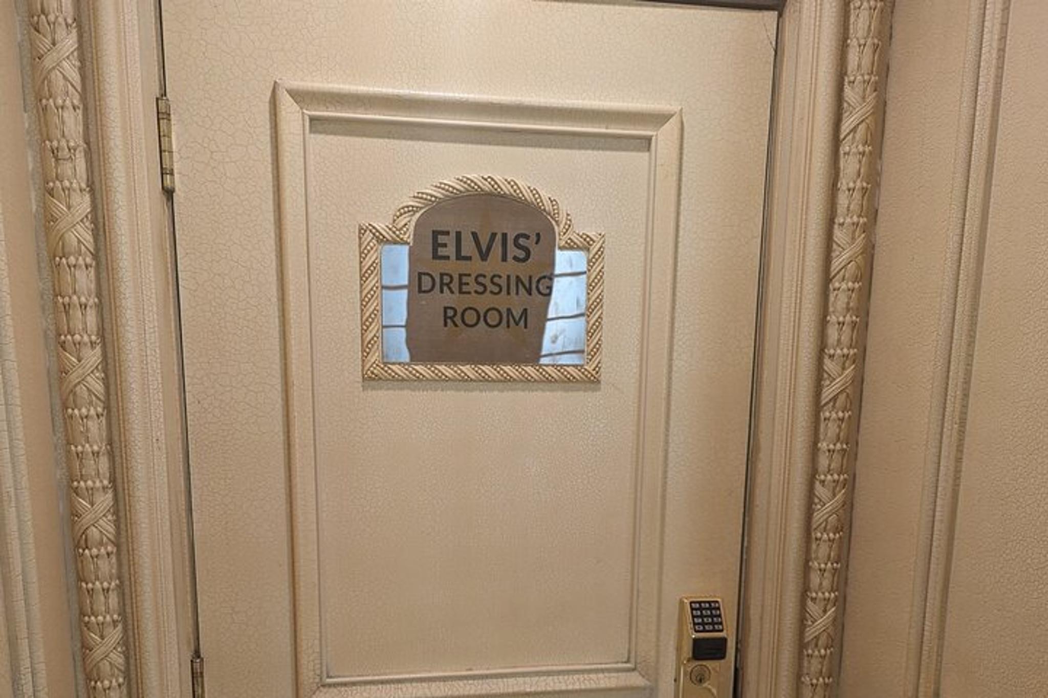 Las Vegas Elvis Presley Walking Tour - Image 6
