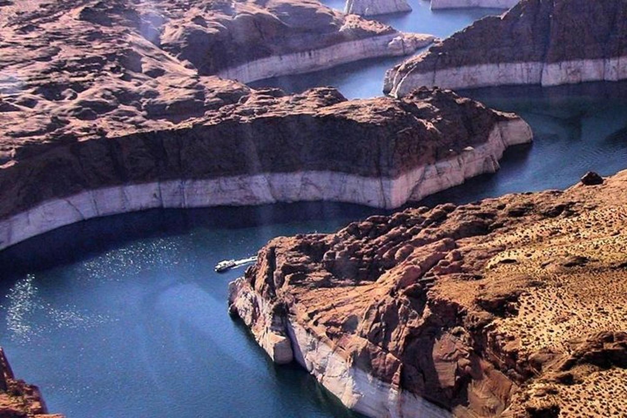 Las Vegas to Page Shuttle Service - Image 2