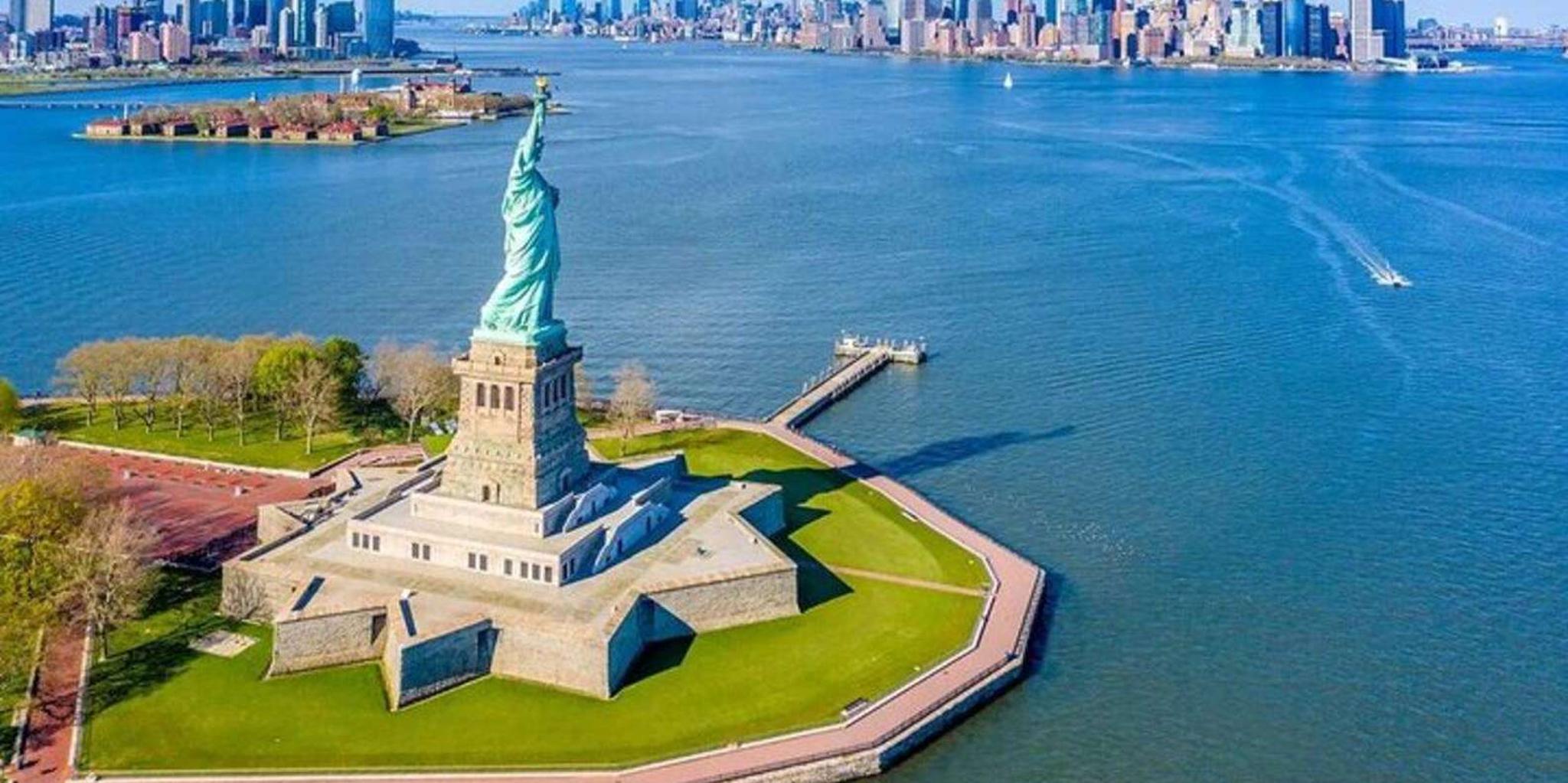 New York Statue of Liberty Tour with App Guide - Image 4