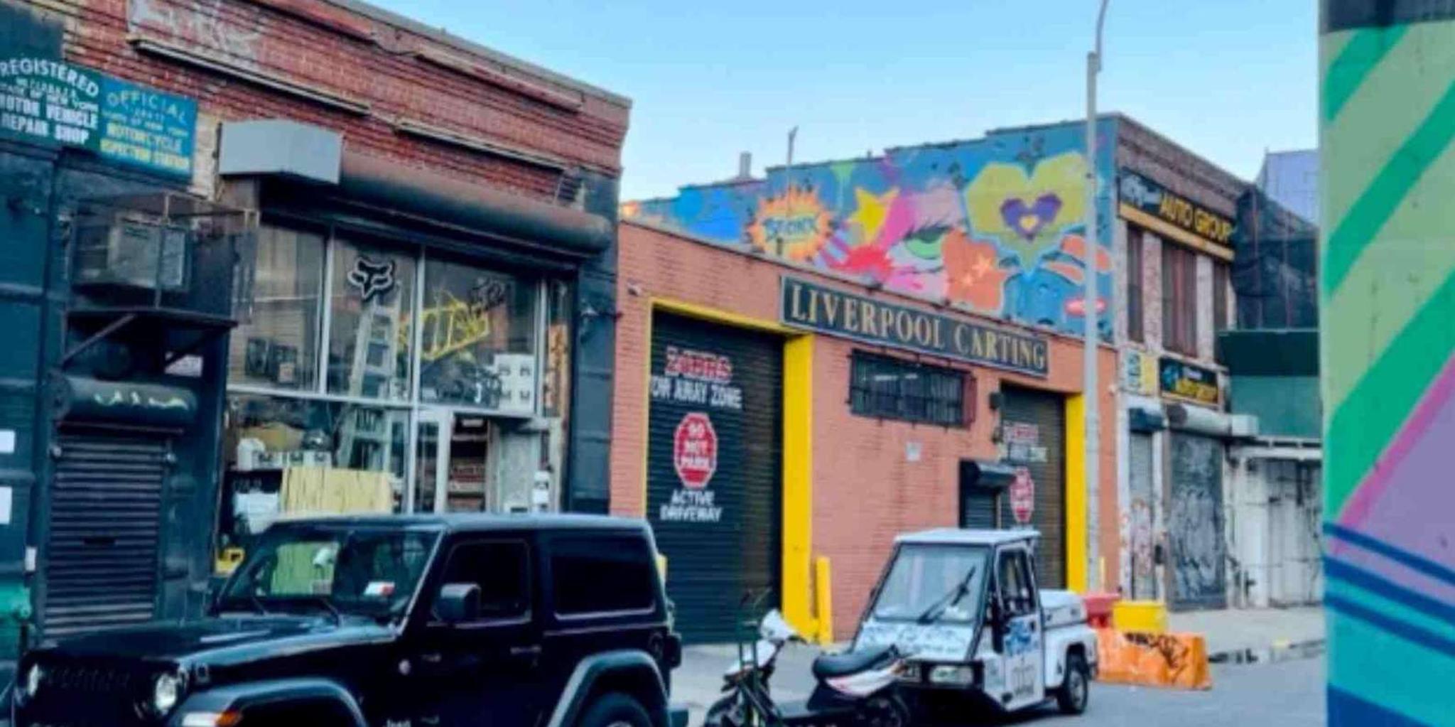 New York City Hip-Hop Tour in East Harlem & Bronx - Image 3