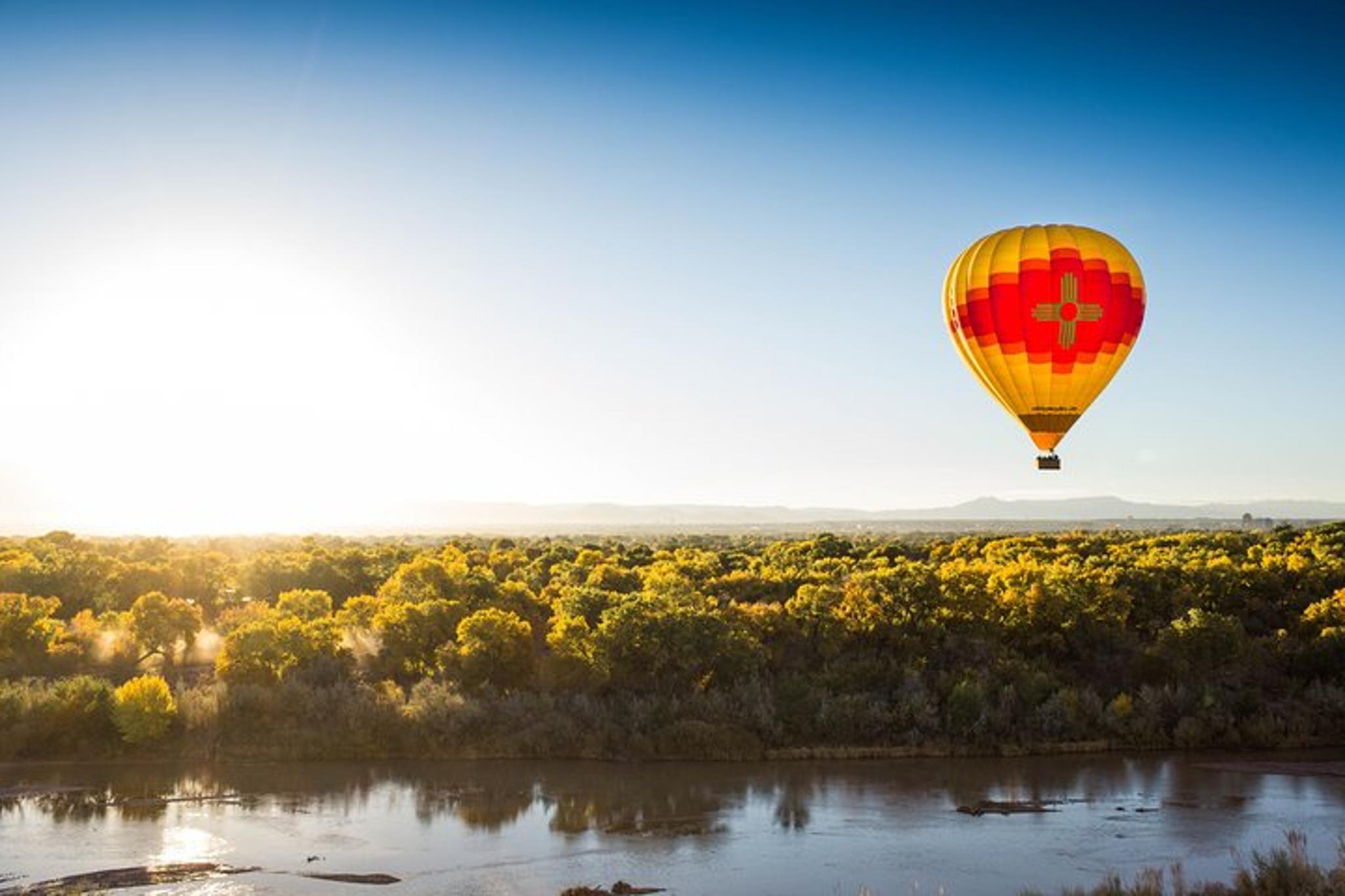 Albuquerque Hot Air Balloon Ride at Sunrise - Image 2