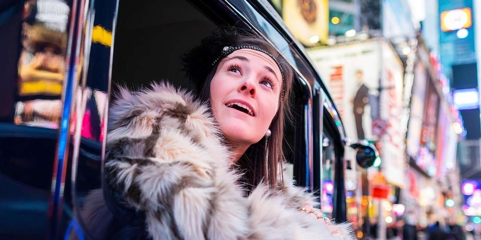 New York City Vintage Car Night Tour - Image 3