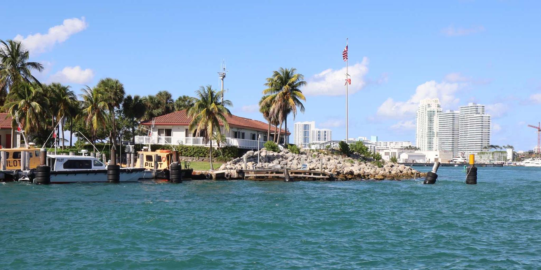 Miami Biscayne Bay Boat Cruise - Image 2