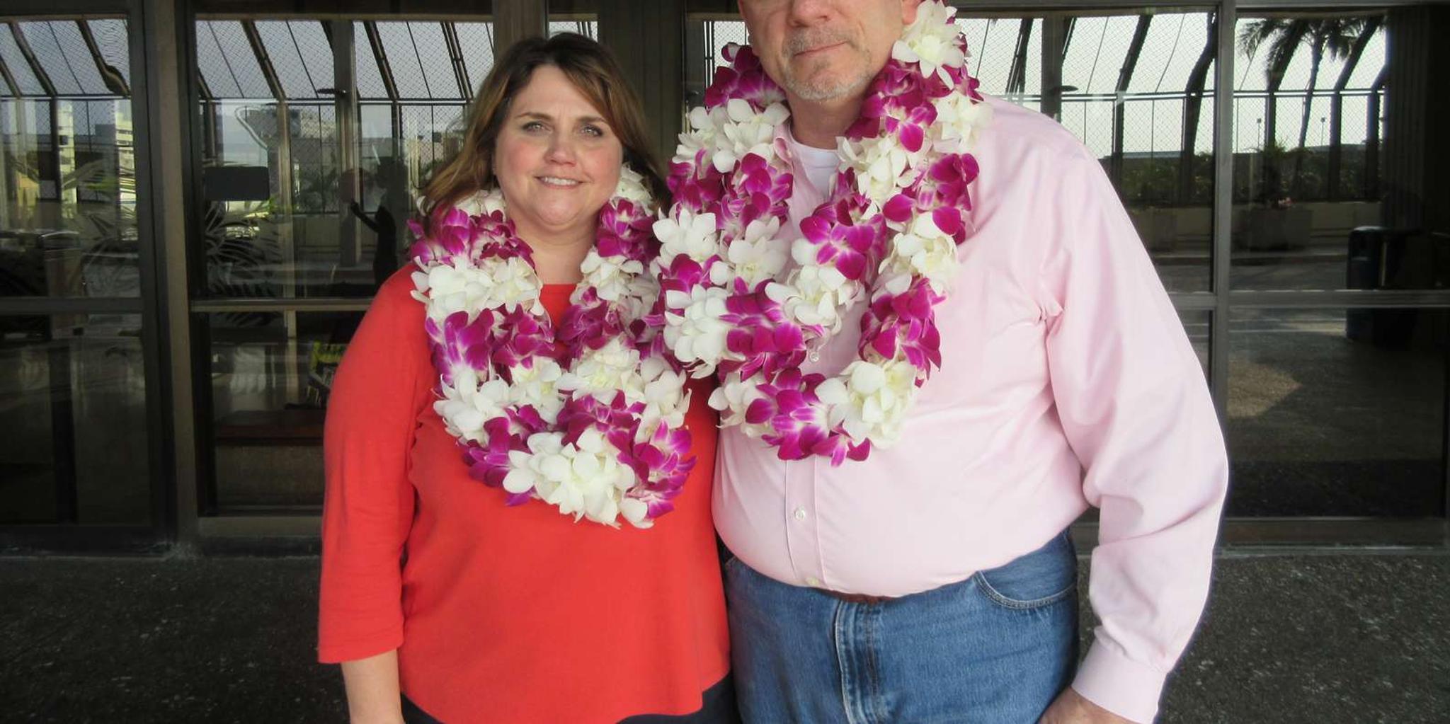 Maui Airport Traditional Lei Greeting - Image 2