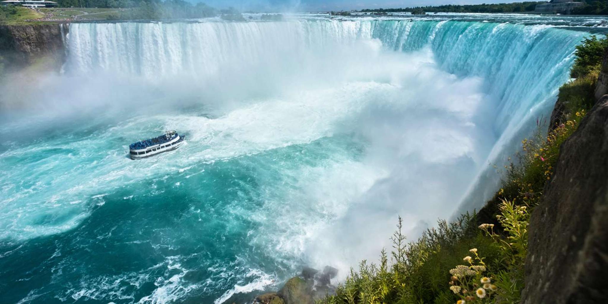Niagara Falls USA Tour with Boat Ride and Cave - Image 6