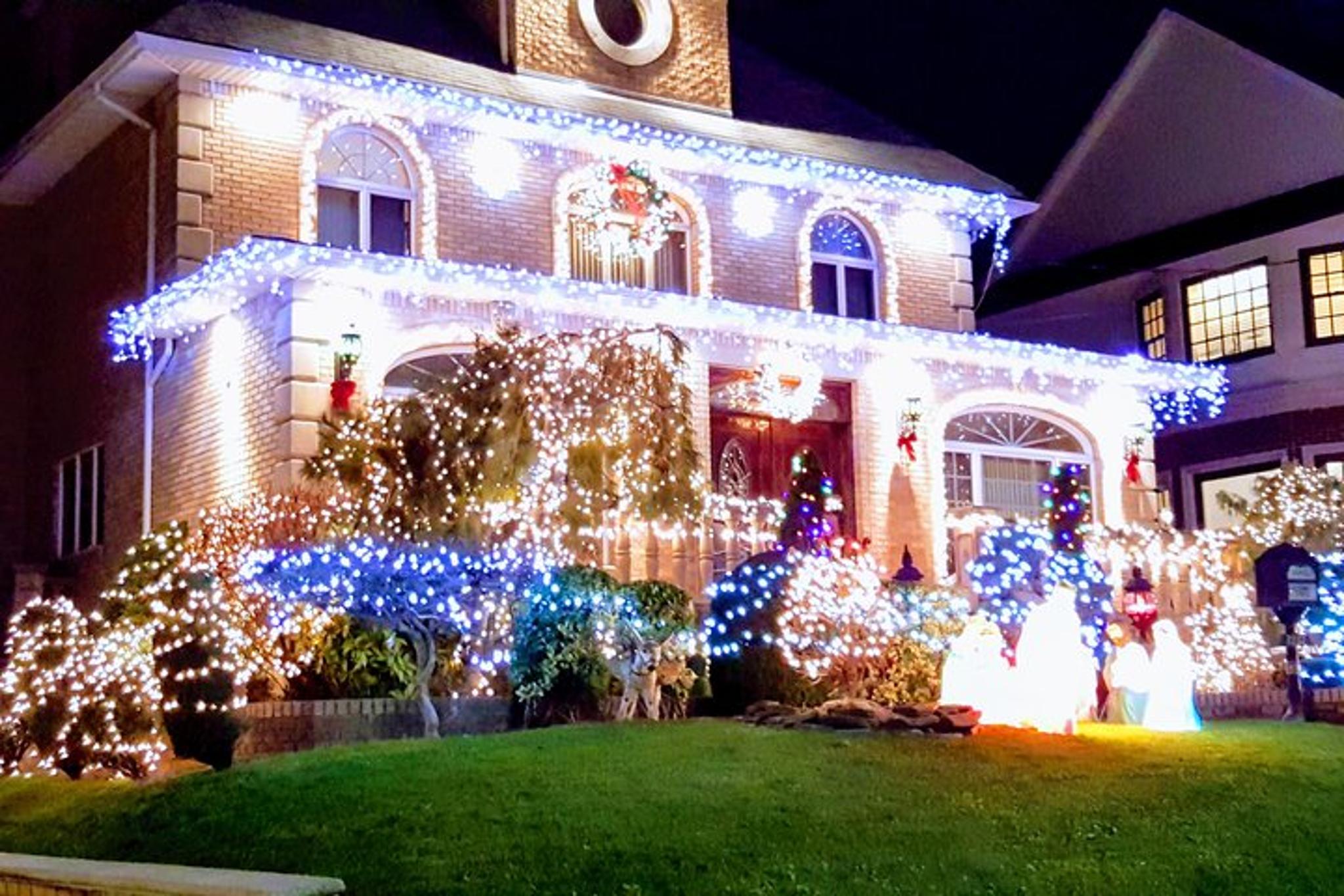 New York City Christmas Tour Dyker Heights 6 hr