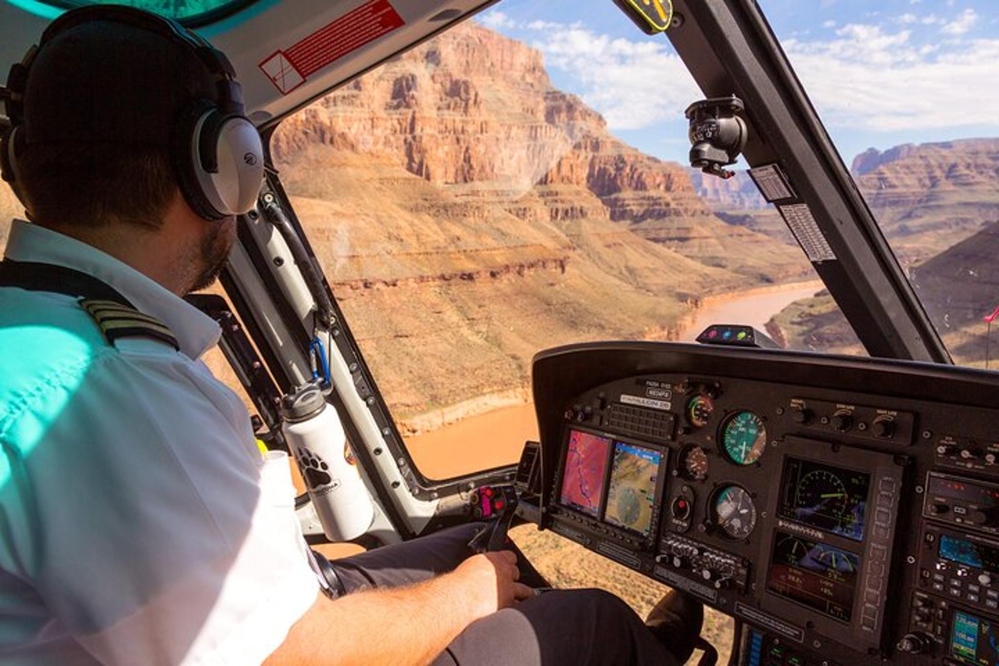Las Vegas Grand Canyon Helicopter Tour with Skywalk - Image 3