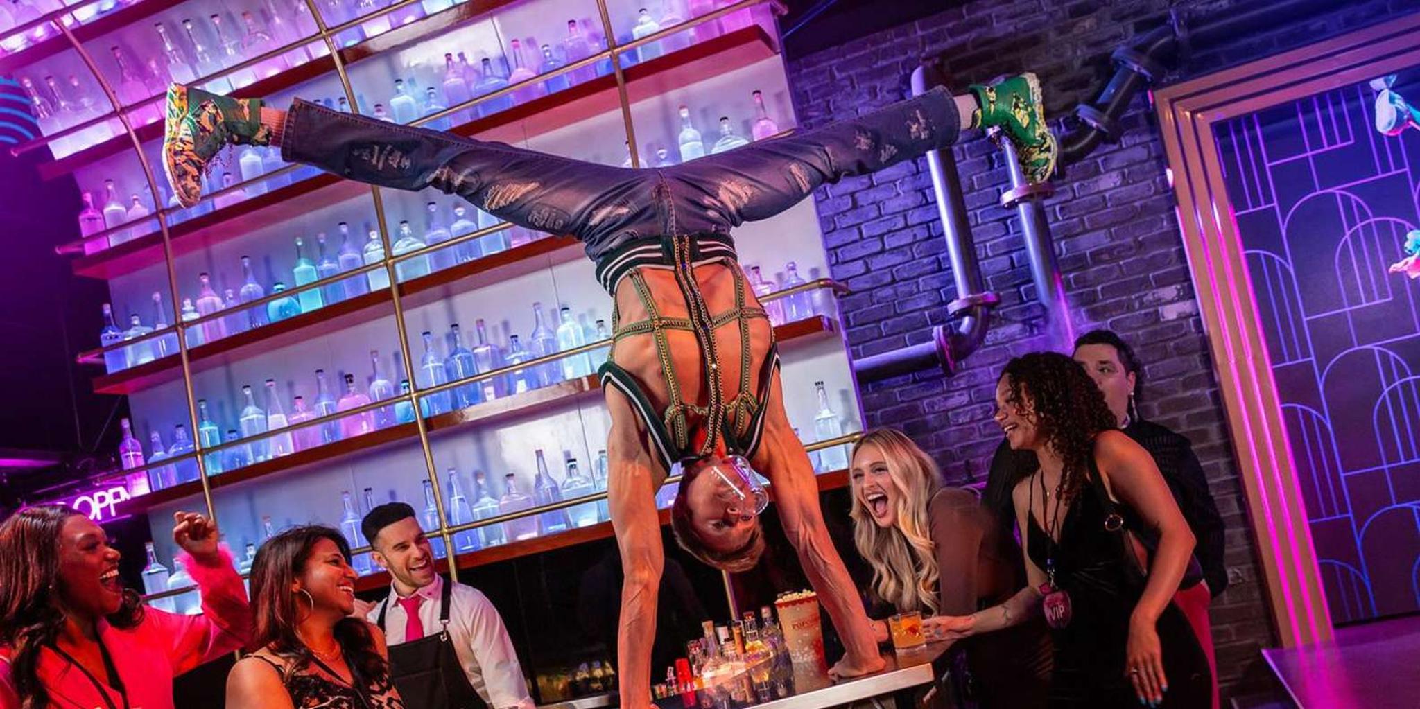 Las Vegas Cirque du Soleil Mad Apple Experience