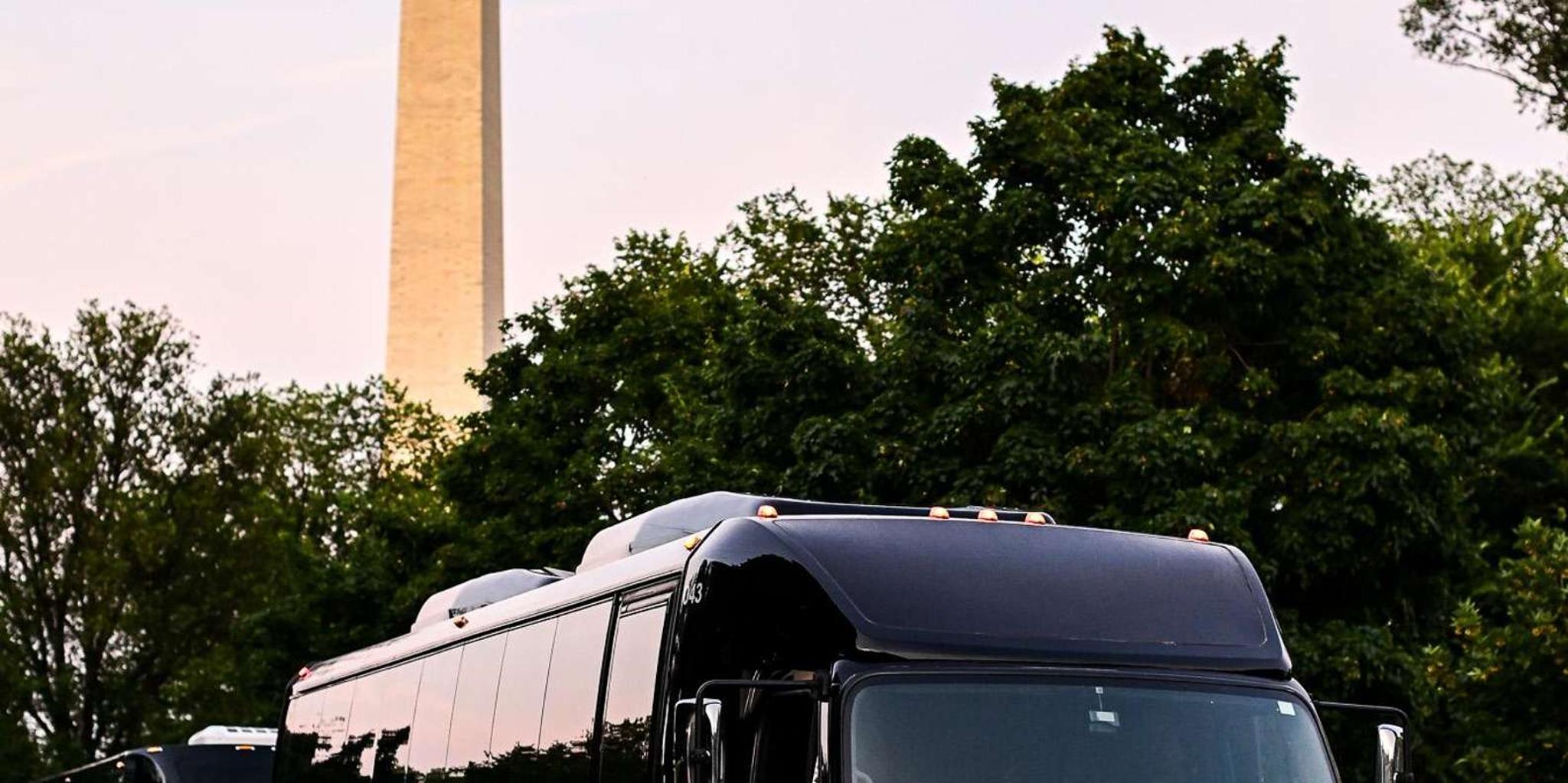 Washington DC Night Memorials Tour - Image 2