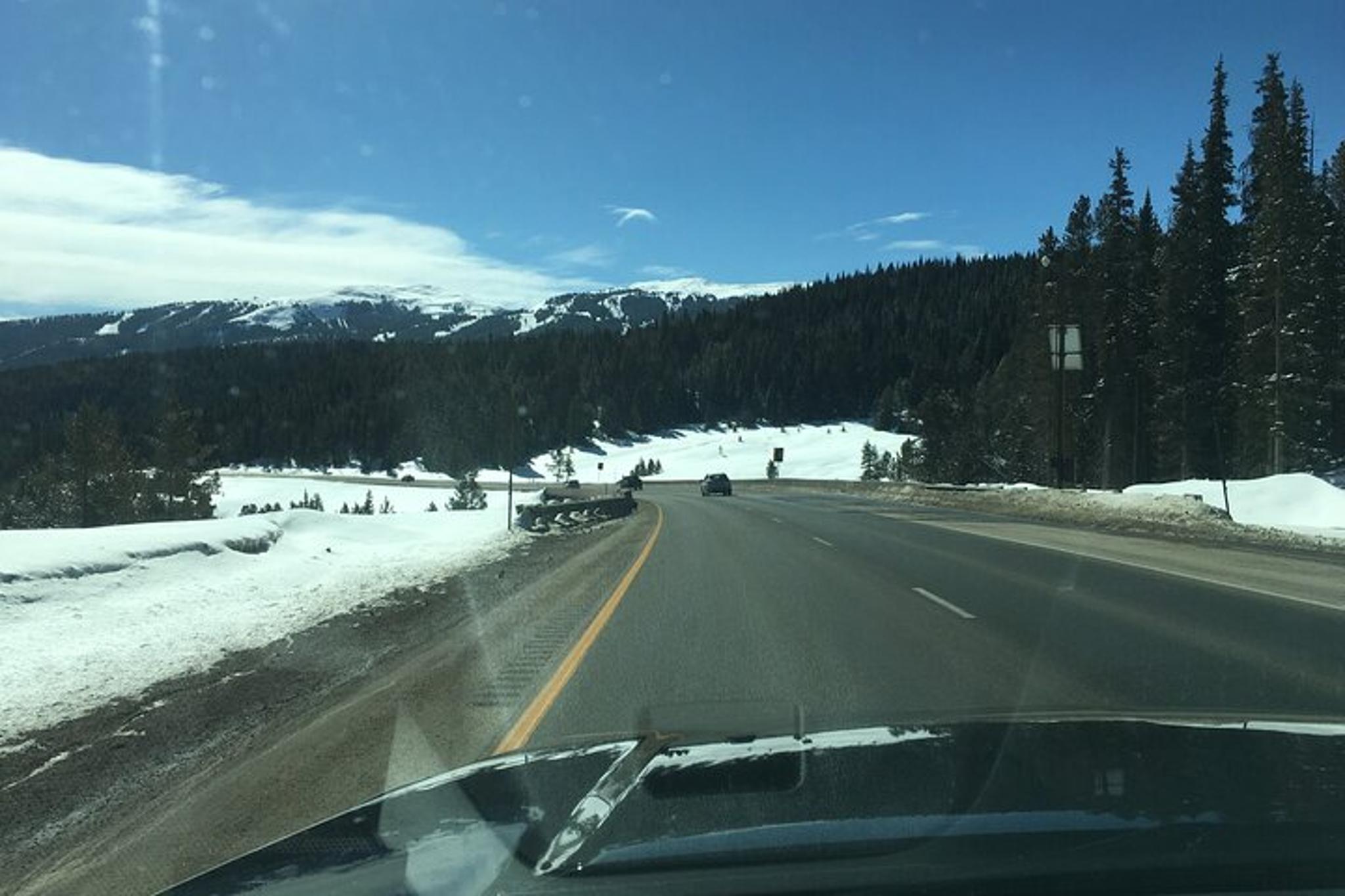 Denver Airport to Vail Transfer - Image 3