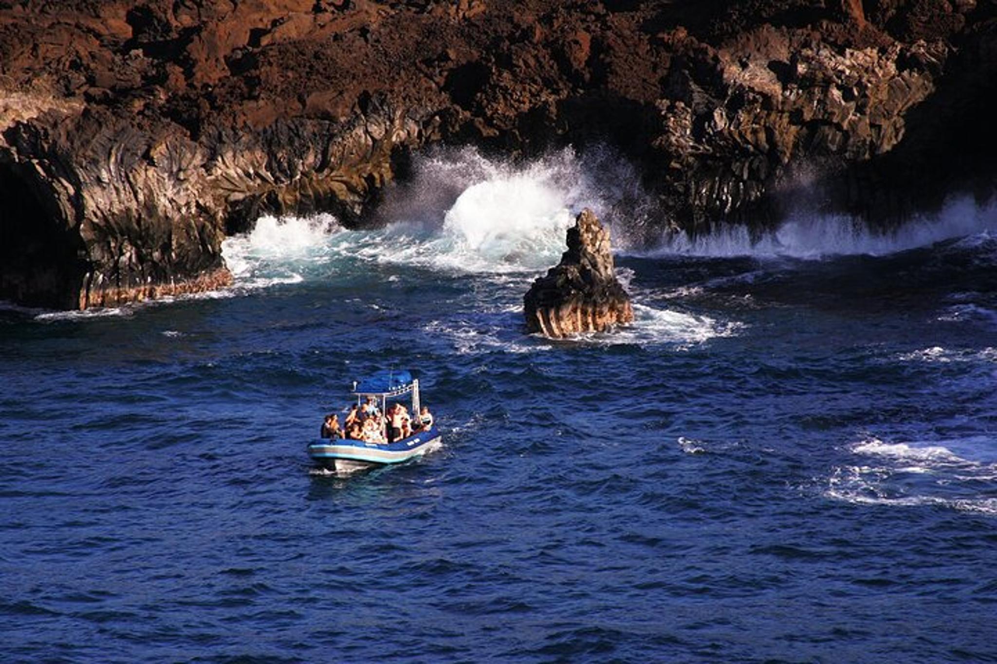 Maui Kanaio Sea Caves and La Perouse Snorkel - Image 5