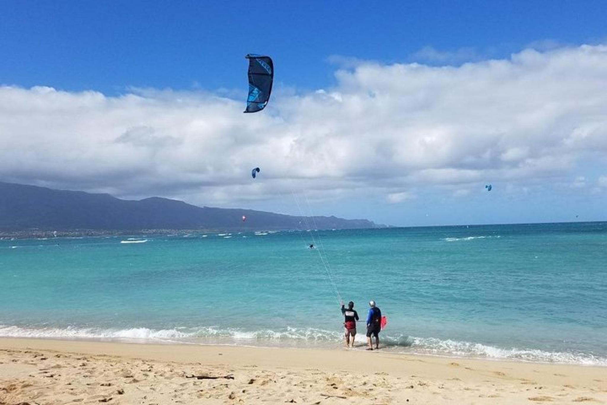 Maui Kiteboarding Lesson at Kite Beach - Image 3