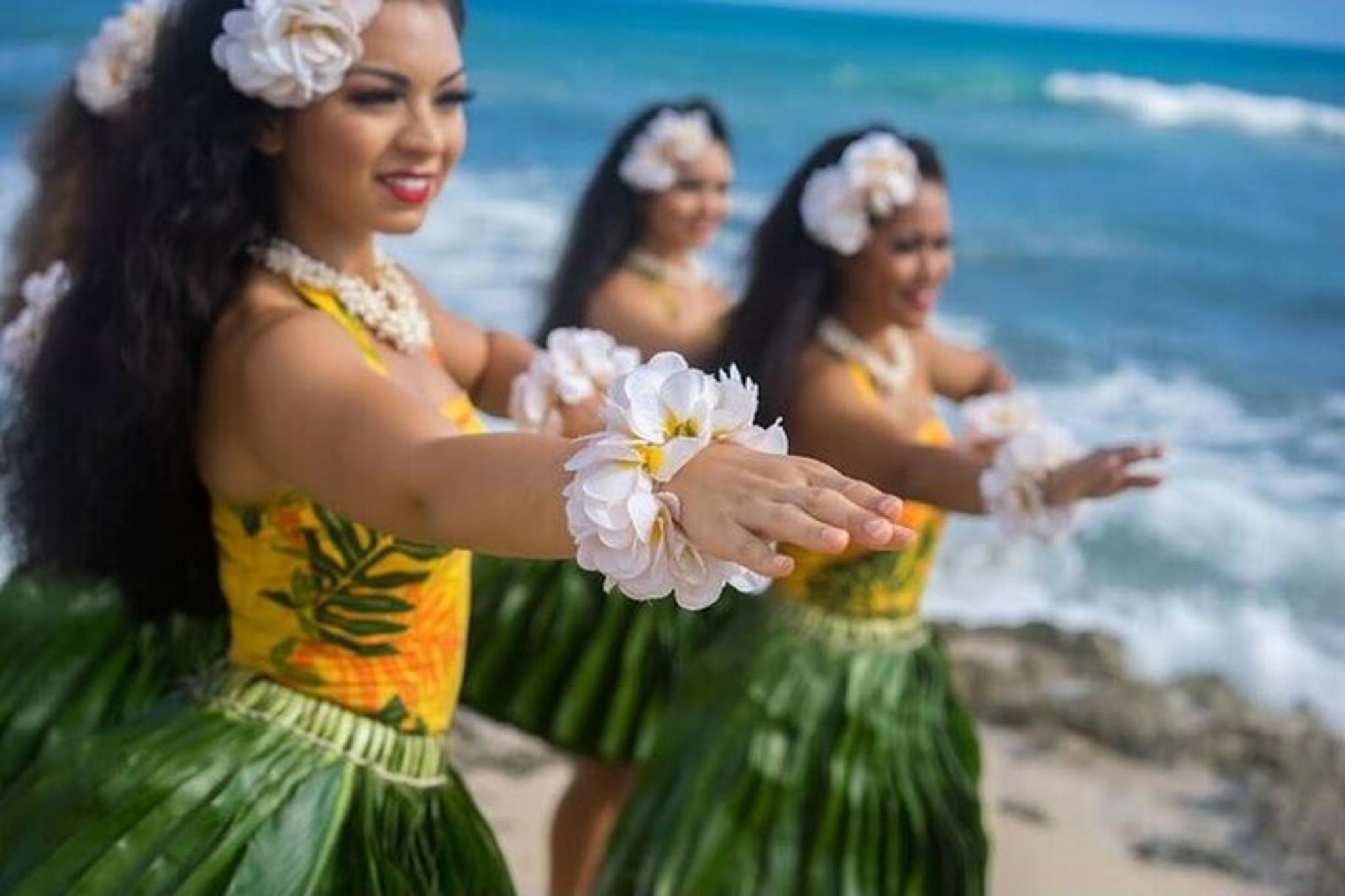 Oahu Germaine's Luau - Image 2