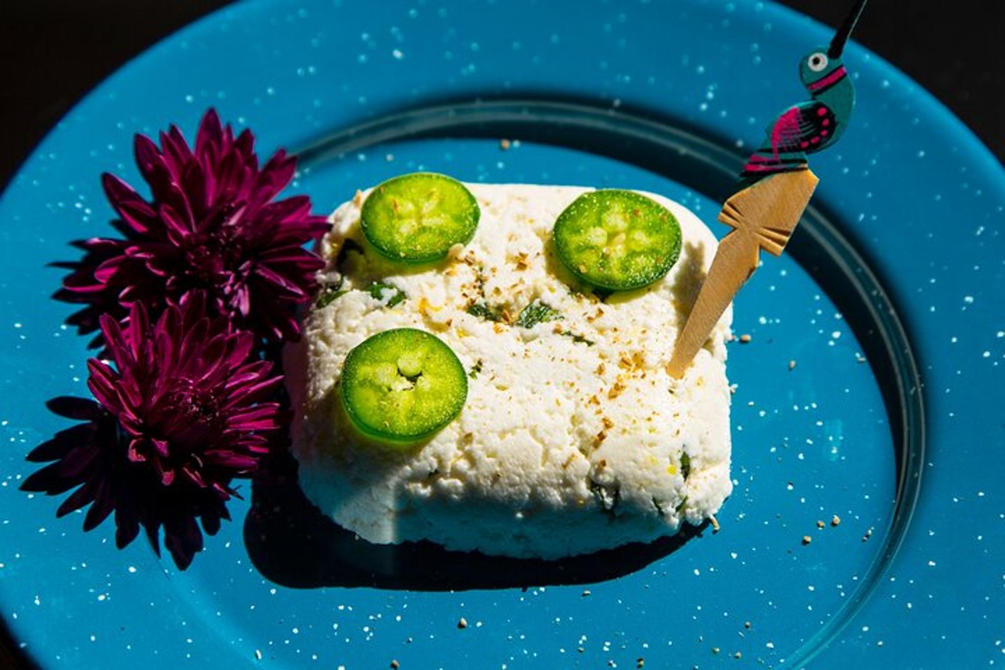 Chicago Yucatan Food Tour by Michelin Star-Trained Chef 2 hr - Image 4