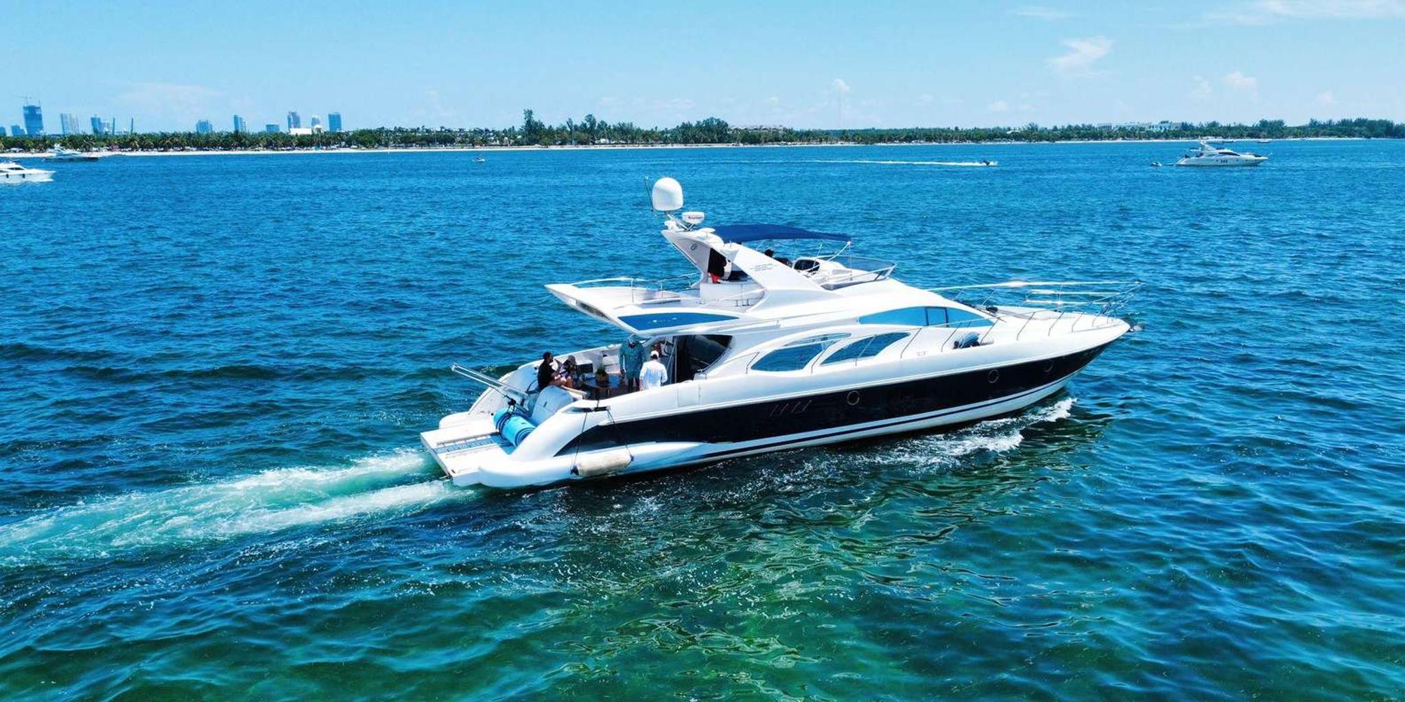 Miami Yacht Tour on a 70ft Azimut - Image 5
