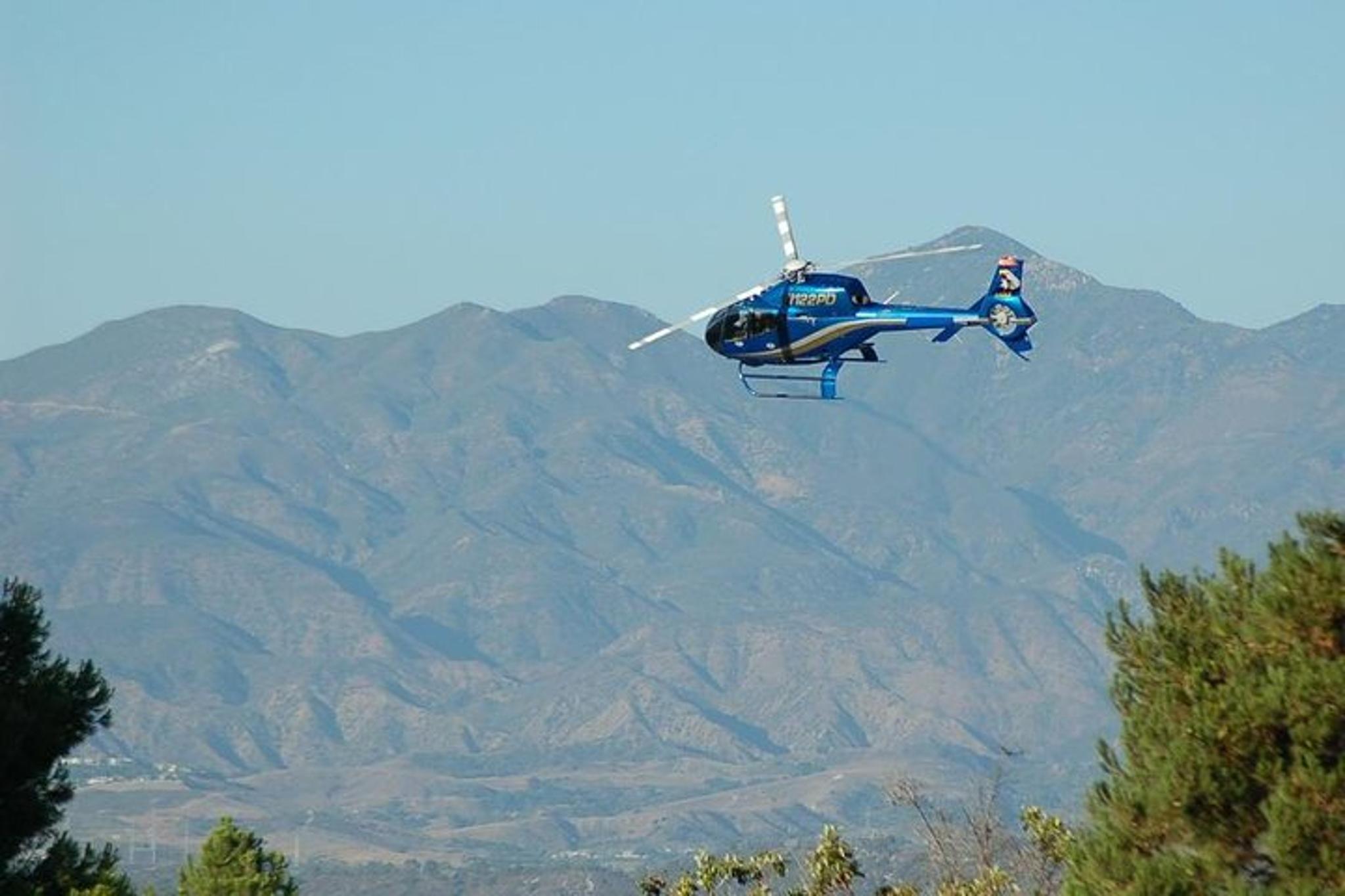 Santa Ana Helicopter Ride 10 min - Image 4