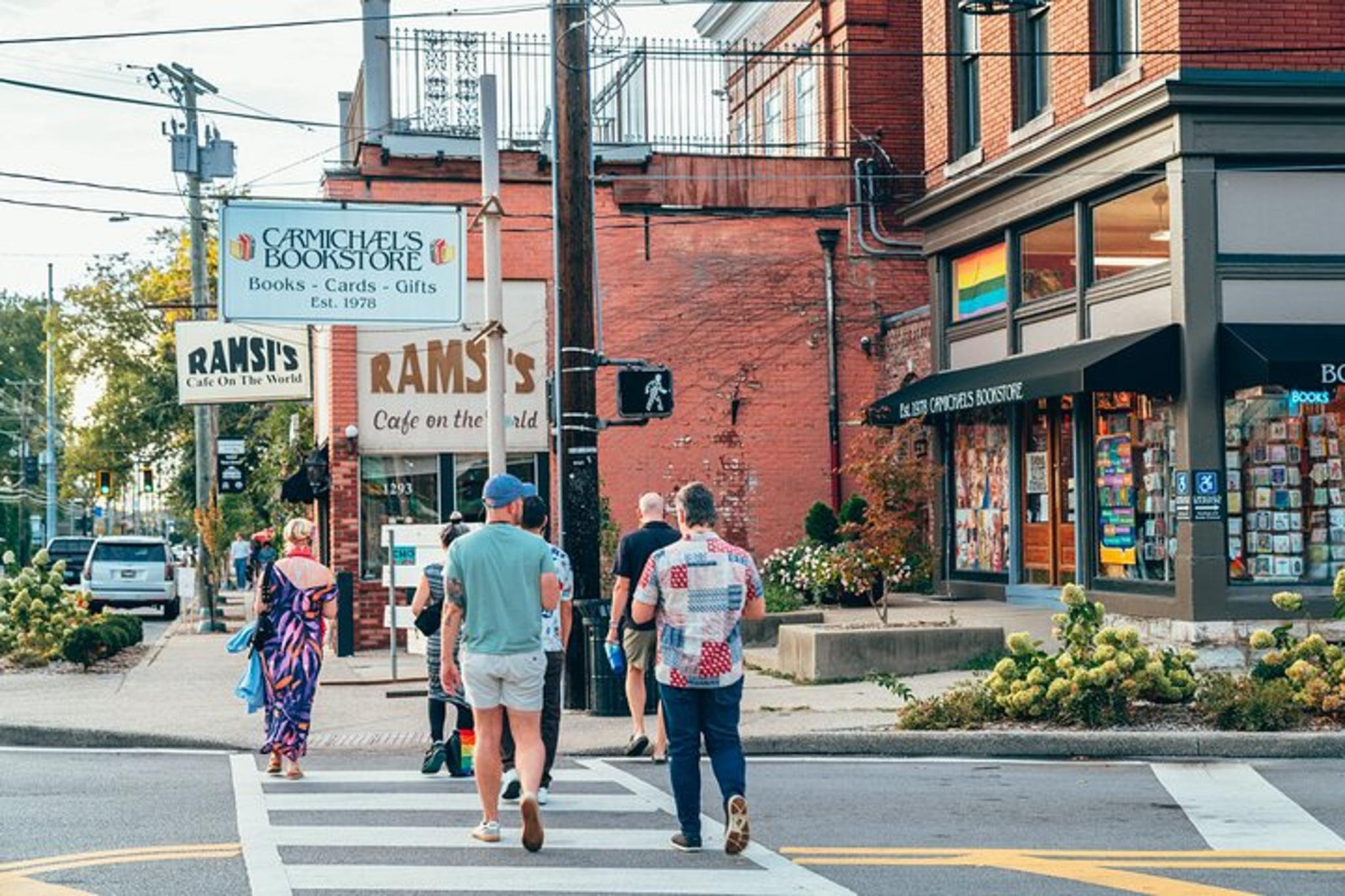 Louisville LGBTQ+ Walking Tour with Cocktail - Image 2