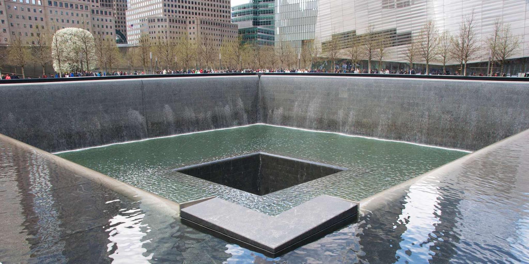 New York City 9/11 Memorial and Financial District Walking Tour - Image 3