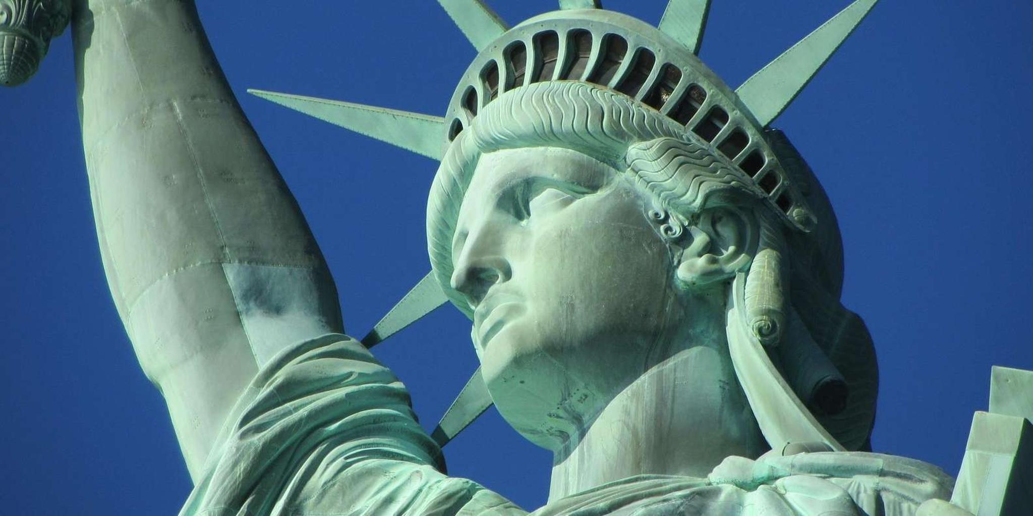 New York City Statue of Liberty Tour with Express Bus - Image 4