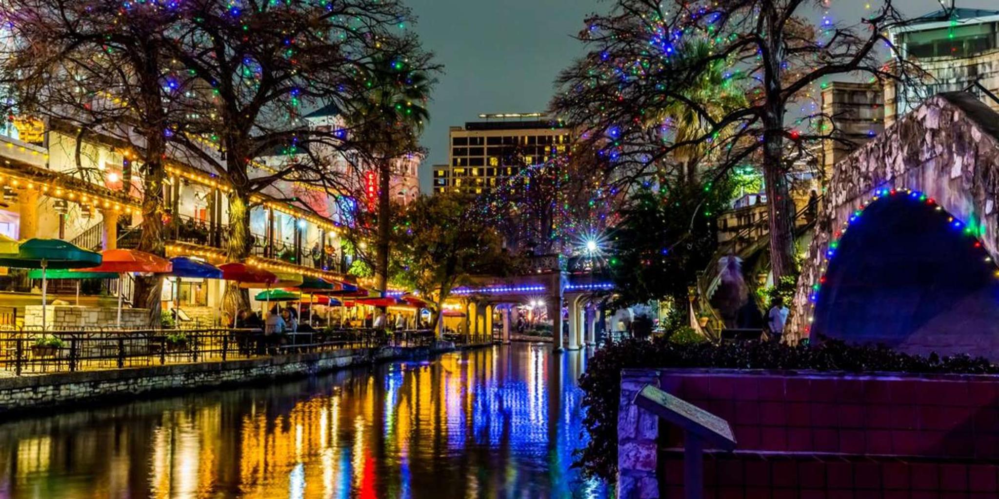 San Antonio Christmas Stroll