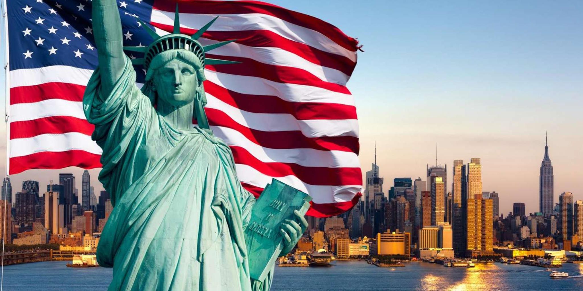 New York Statue of Liberty and Ellis Island Ferry Tour