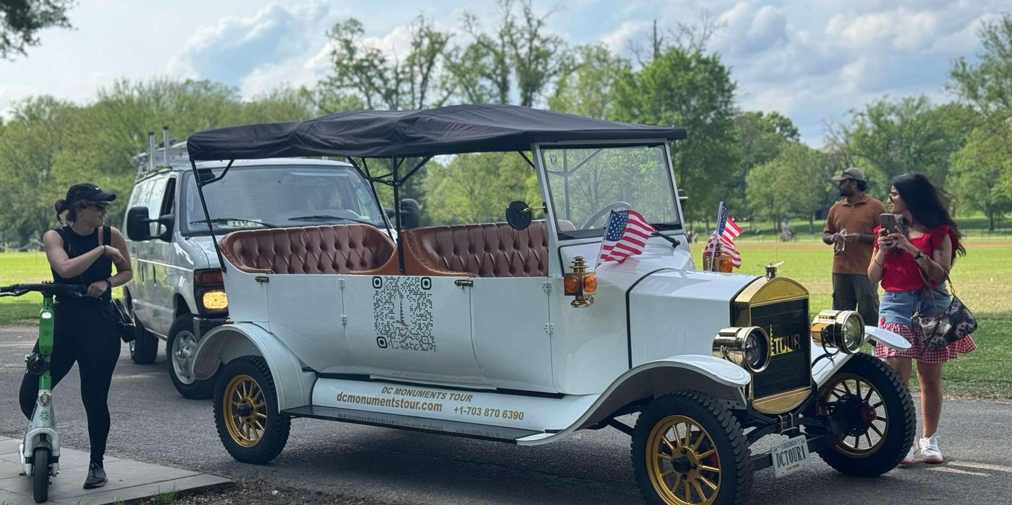 Philadelphia Historical Sites Vintage Car Tour - Image 2