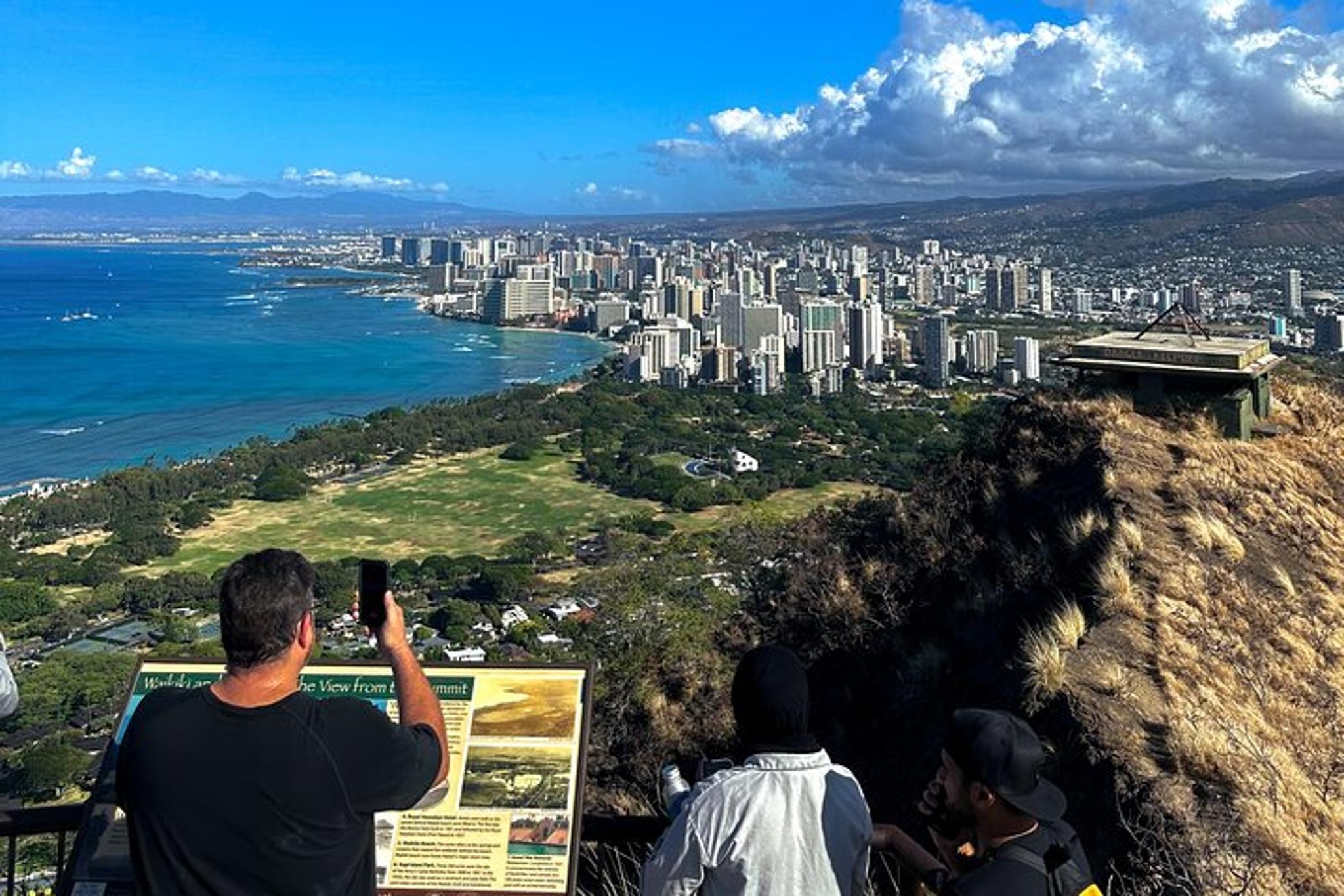 Honolulu Hiking Adventure: Diamond Head & Manoa Falls - Image 2