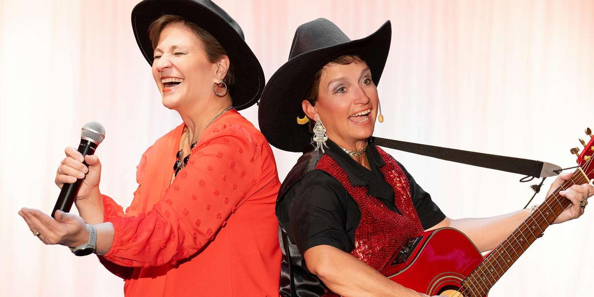 Pigeon Forge Tribute to Reba & Female Superstars 1.5 hr