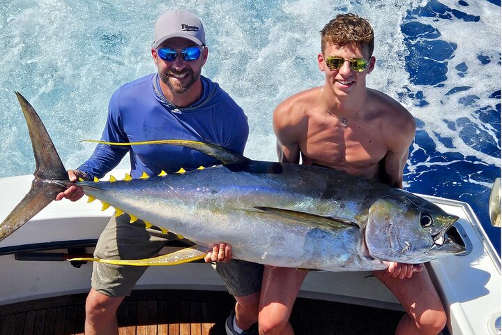 Kona Deep Sea Fishing Escapade - Image 2