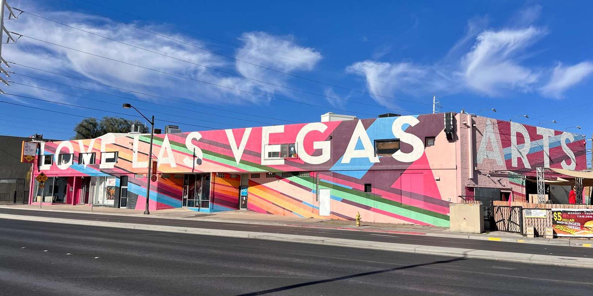 Las Vegas Downtown Walking Tour in French - Image 6