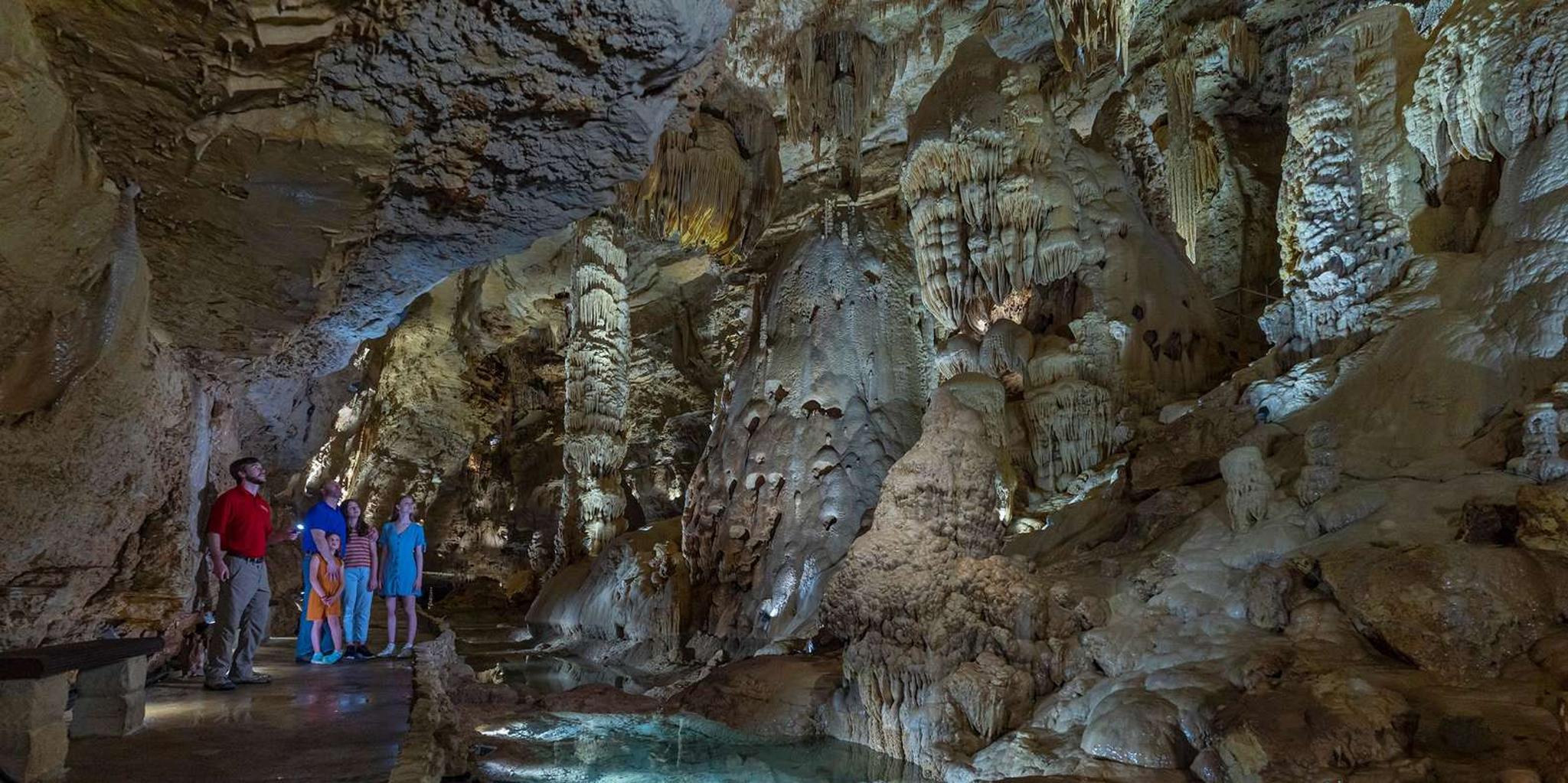 San Antonio Natural Bridge Caverns Tour - Image 2
