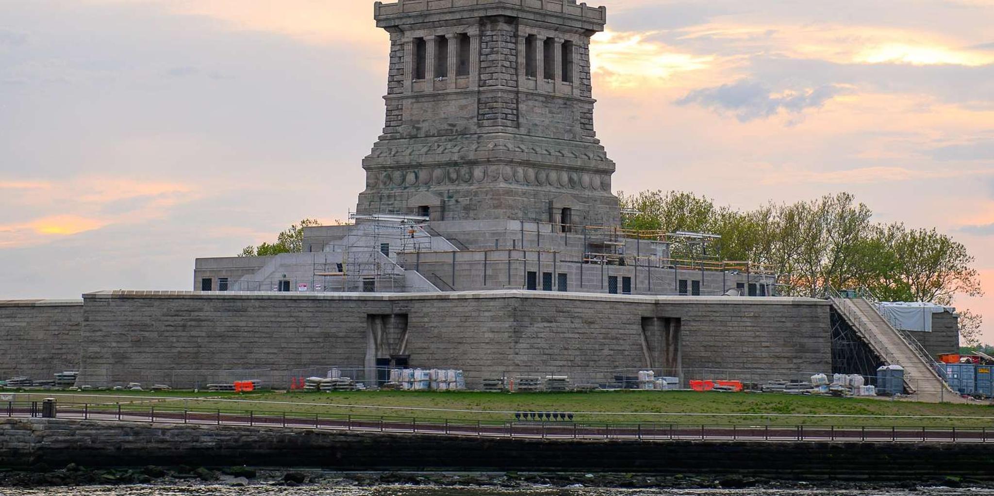 New York Statue of Liberty Sightseeing Cruise - Image 6
