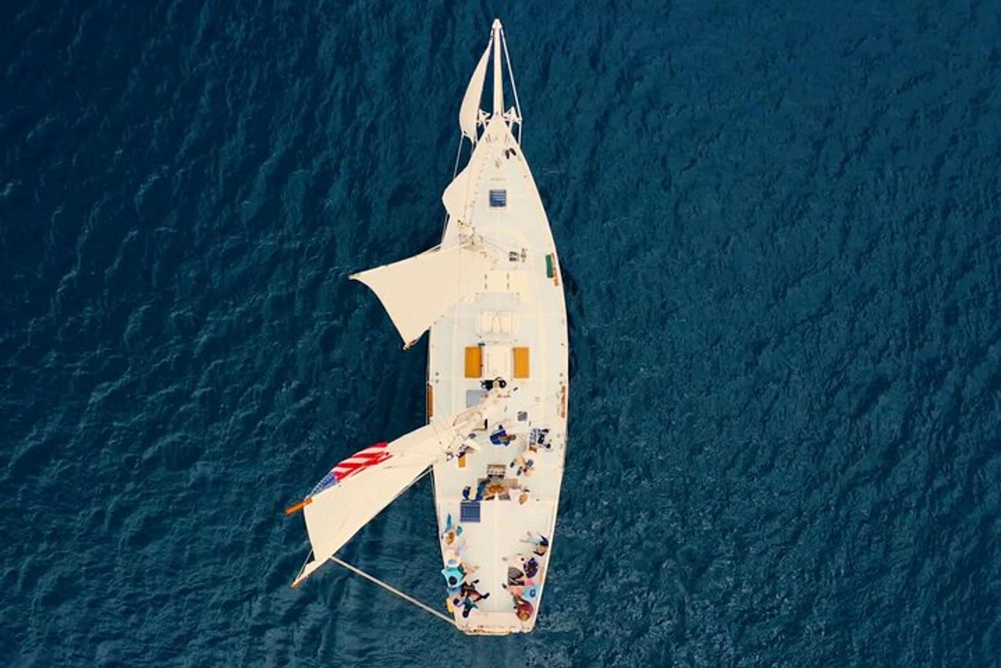 Traverse City Day Sail with Food and Wine - Image 6