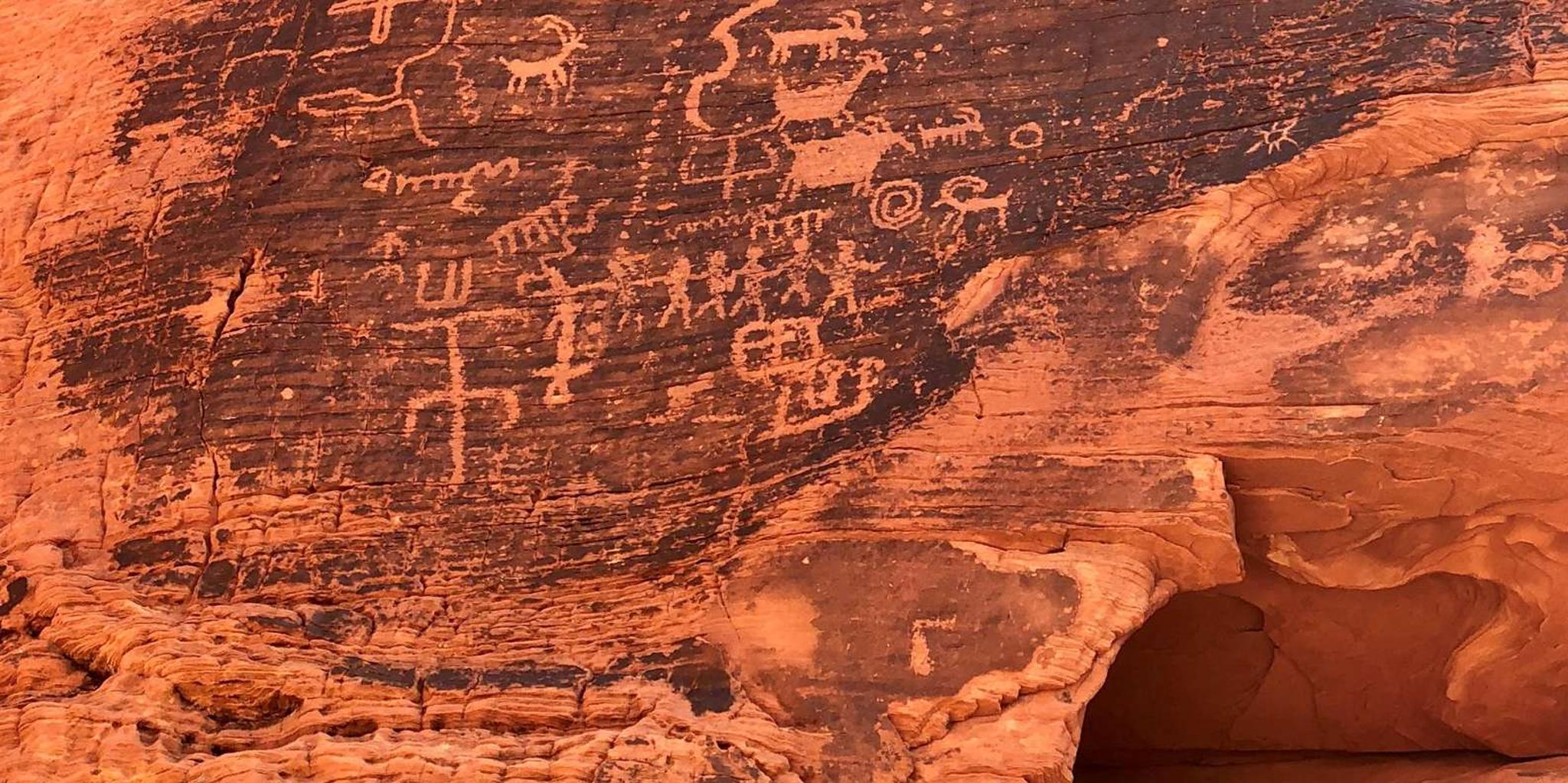 Valley of Fire Tour and Hike - Image 4