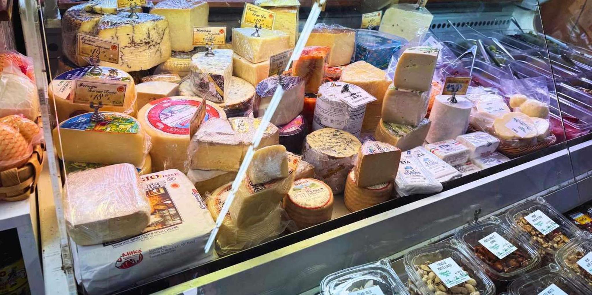 Boston Freedom Trail History and Food Tour 2 hr - Image 4