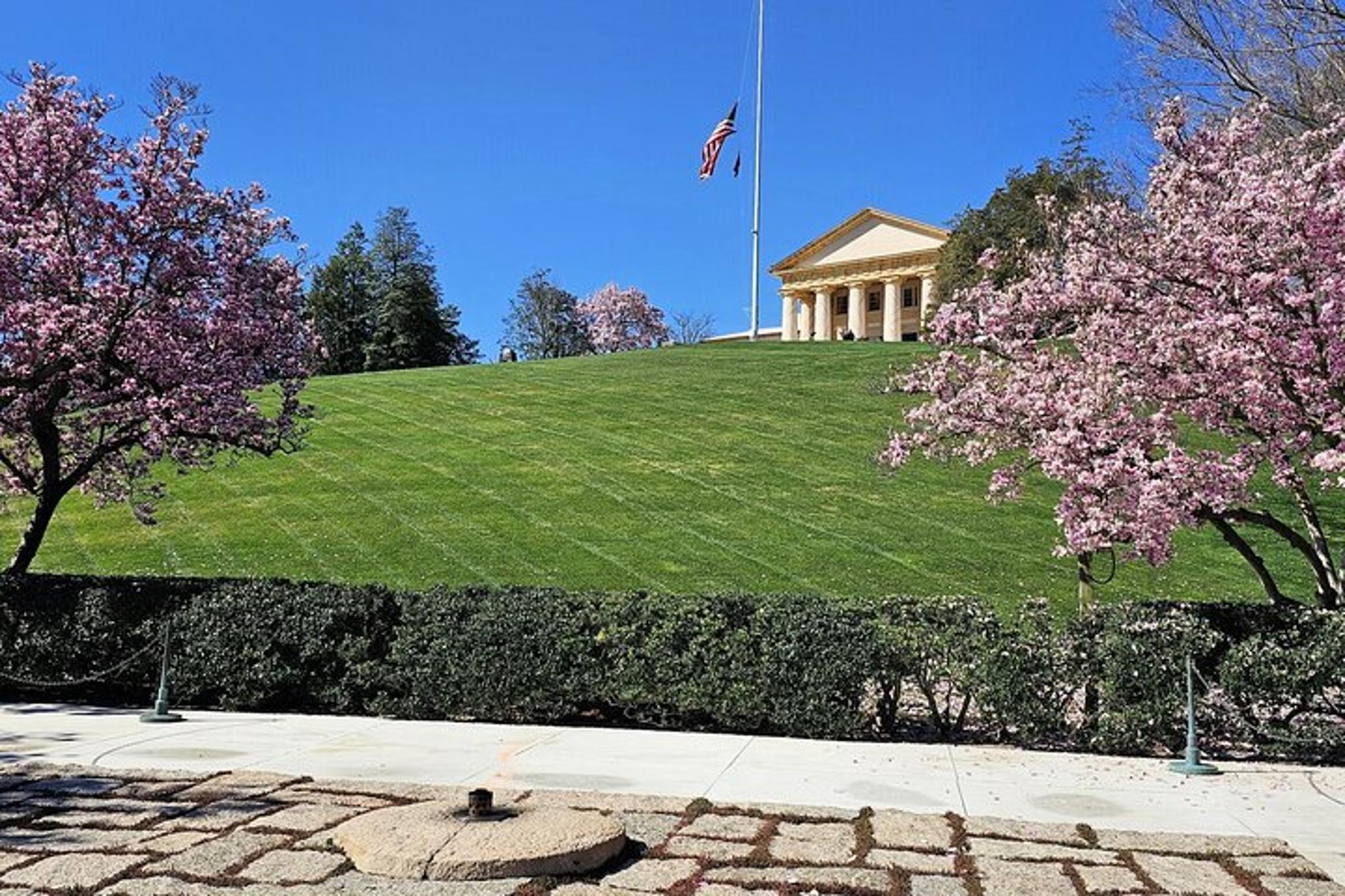 Arlington National Cemetery Walking Tour - Image 2