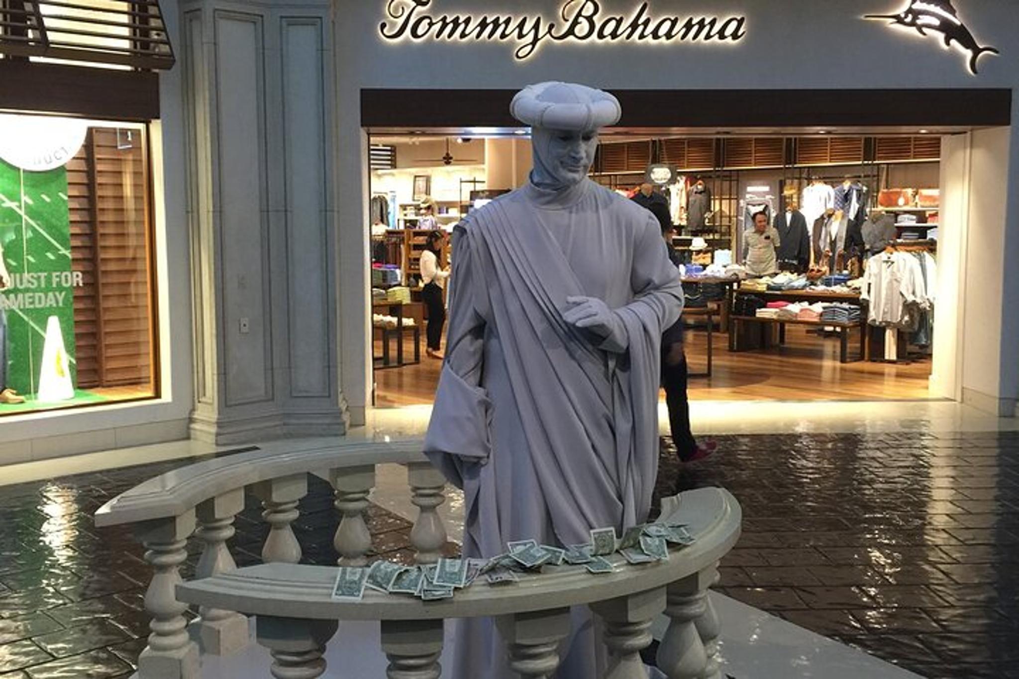 Las Vegas Night Tour in Spanish - Image 4