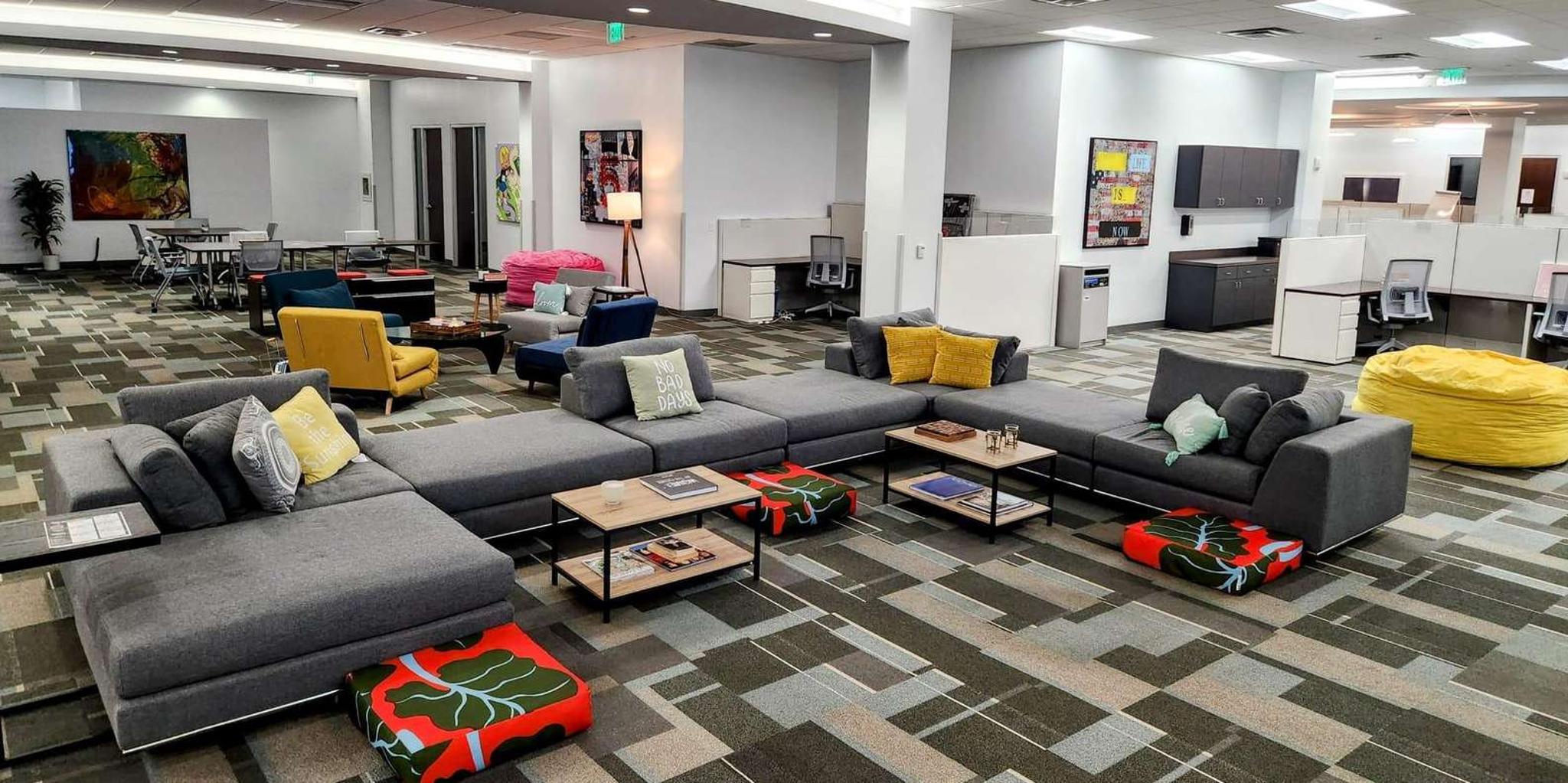 Miami Cruise Lounge Access with Luggage Storage - Image 2