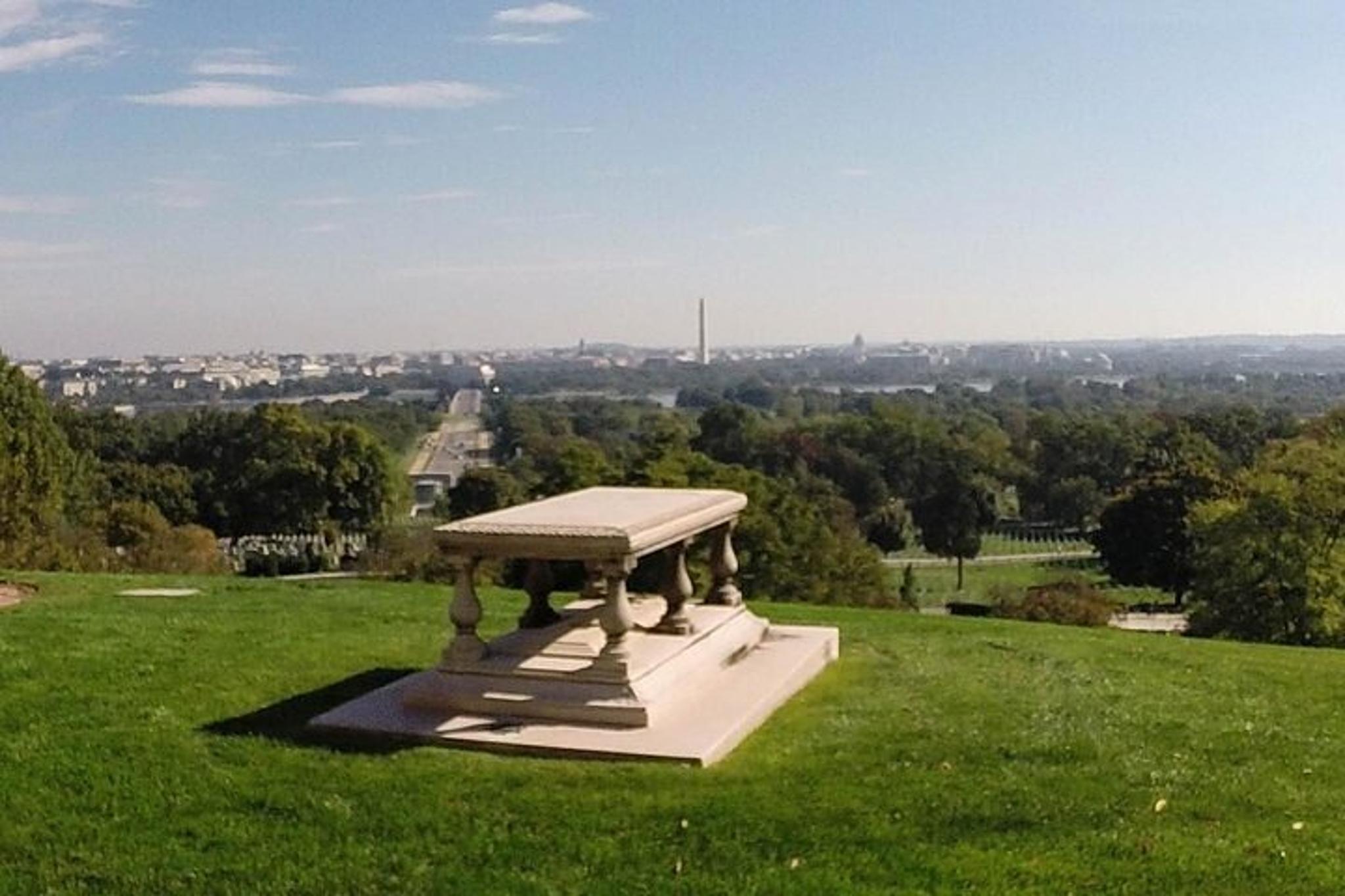 Arlington National Cemetery Walking Tour - Image 5