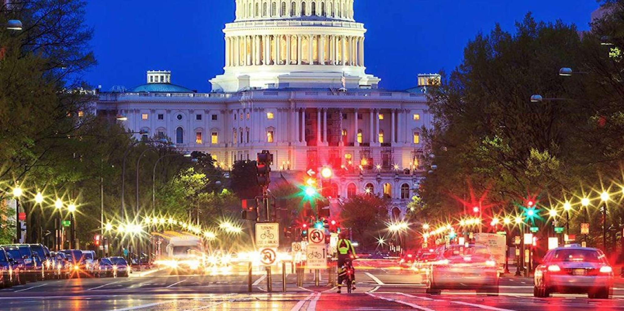 Washington DC Night Tour of Iconic Landmarks - Image 4