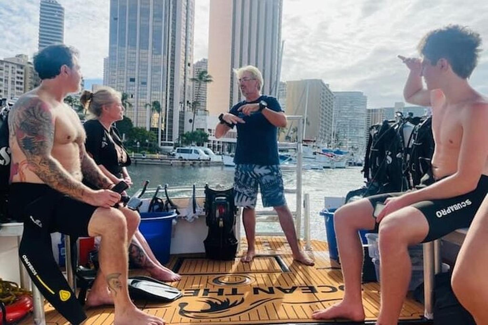 Waikiki Scuba Diving Adventure for Certified Divers - Image 4