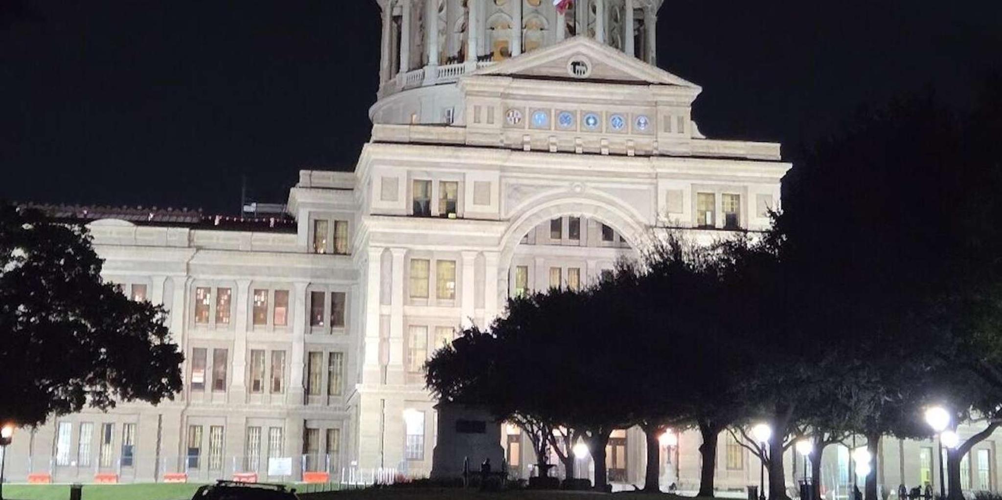 Austin Ghost and Murder Walking Tour 2 hr - Image 3